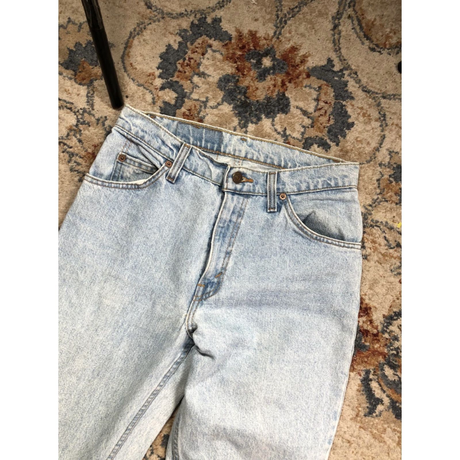 Levi's VINTAGE Levi's Jeans 950 Light Wash Relaxed Tapered Womens 9 Long 32in Denim 100% Cotton USA Pit Pocket Tailored Boys Girls Mens Womens Size 30" / US 8 / IT 44 - 5 Thumbnail