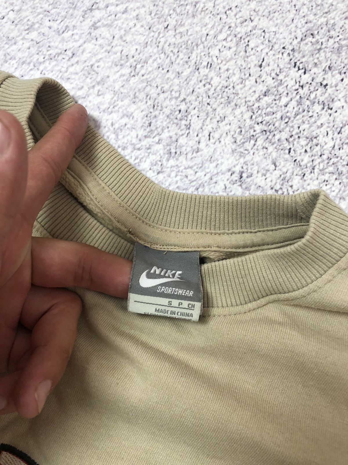 Vintage Vintage sweater Nike big logo size S y2k Size US S / EU 44-46 / 1 - 5 Thumbnail