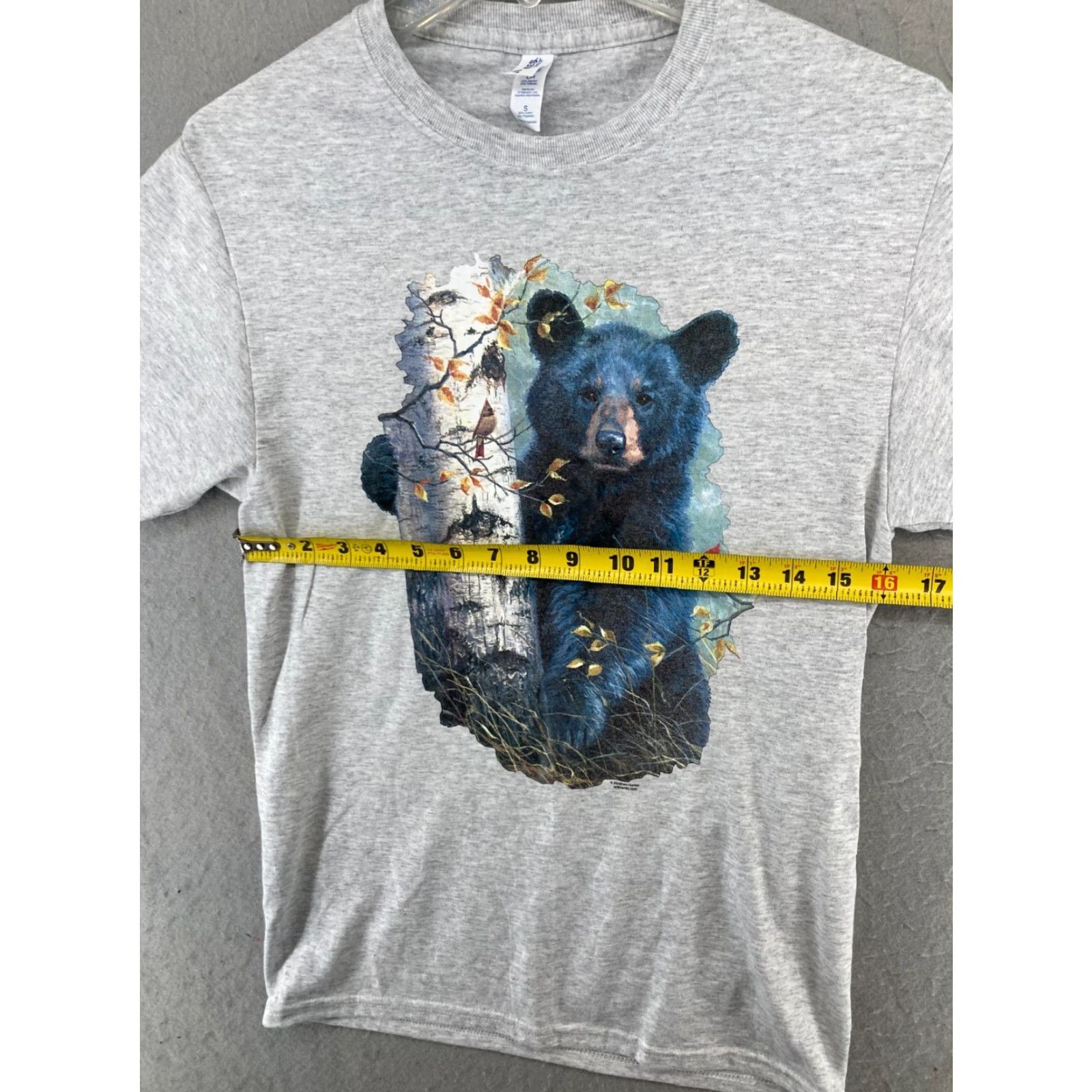 Jerzees Abraham Hunter Mens TShirt Small Gray Black Bear Cardinal Size US S / EU 44-46 / 1 - 3 Thumbnail