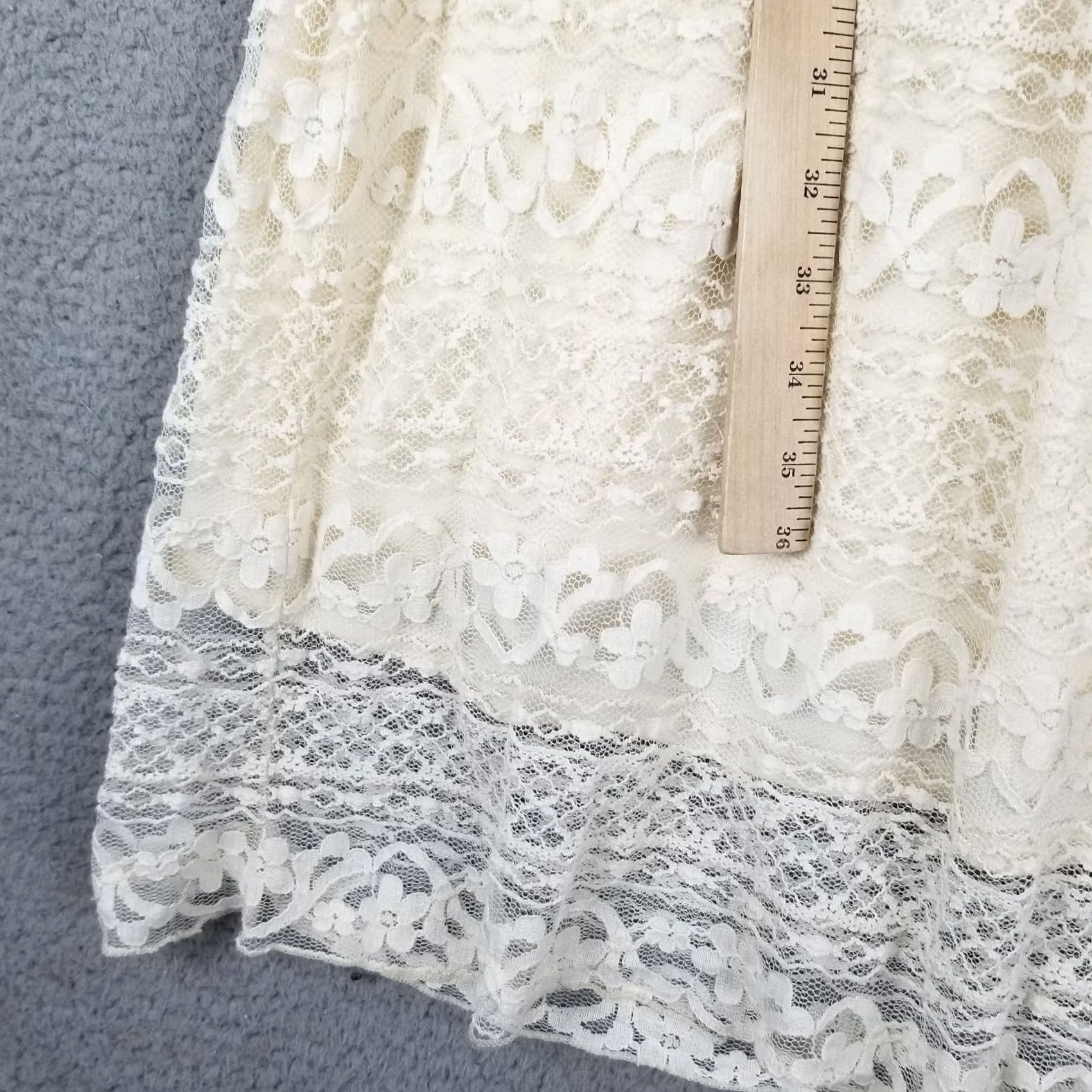Asos ASOS Women's Maternity Lace Midi Dress Lined Short Sleeve Floral Ivory Size 4 Womens Size S / US 4 / IT 40 - 4 Thumbnail