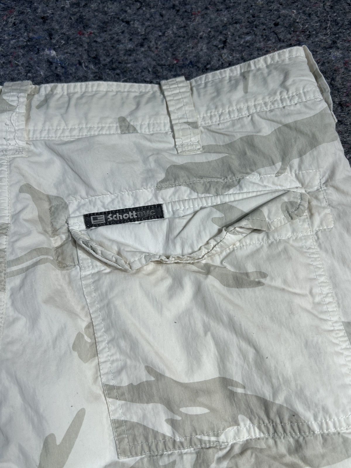 Schott Schott Long Length Camo Cargo Utility Shorts size 34 Size US 34 / EU 50 - 13 Thumbnail