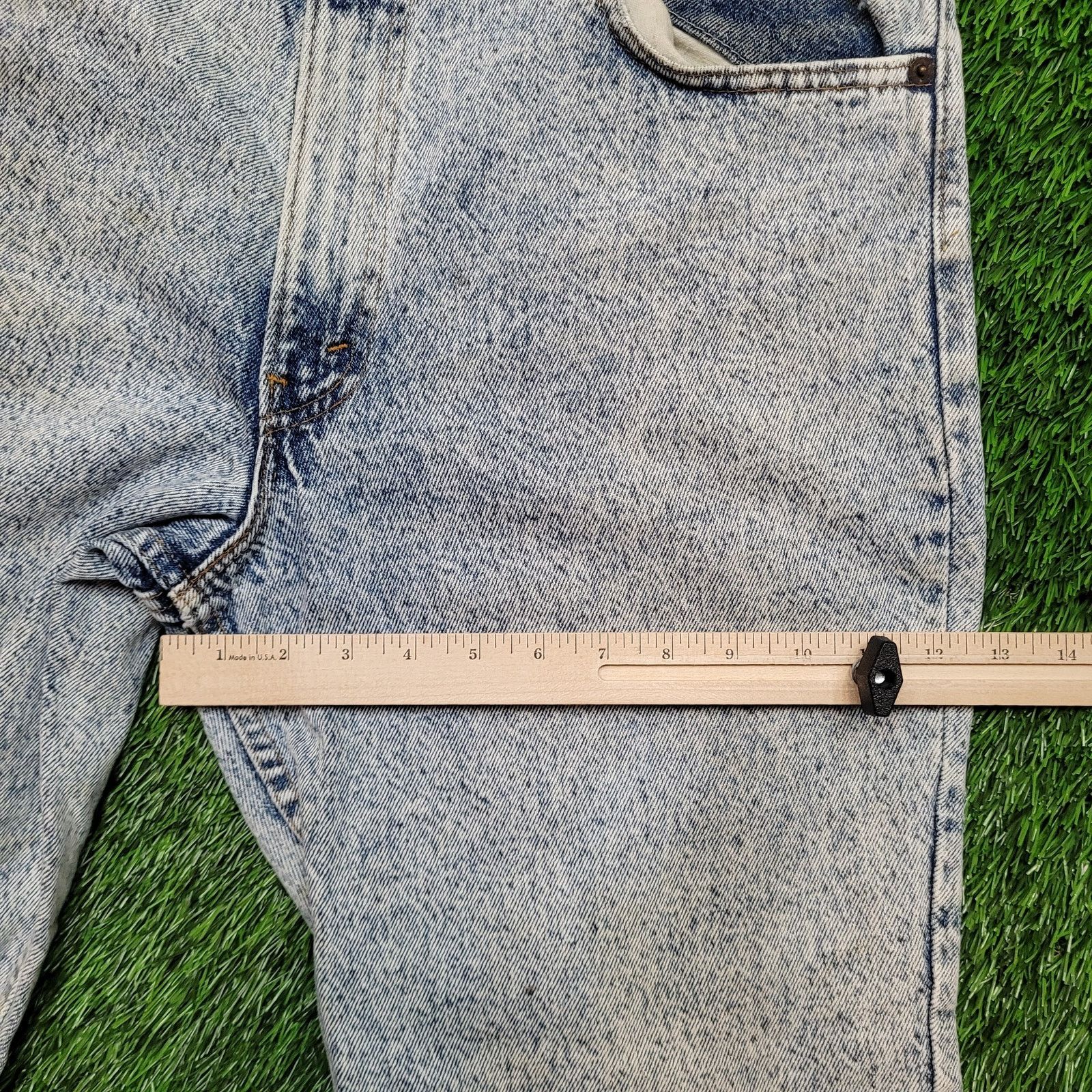 Levi's Vintage 90s Levi's 540 Jeans 33x29.5 USA Baggy Acid-Wash Size US 33 - 12 Thumbnail