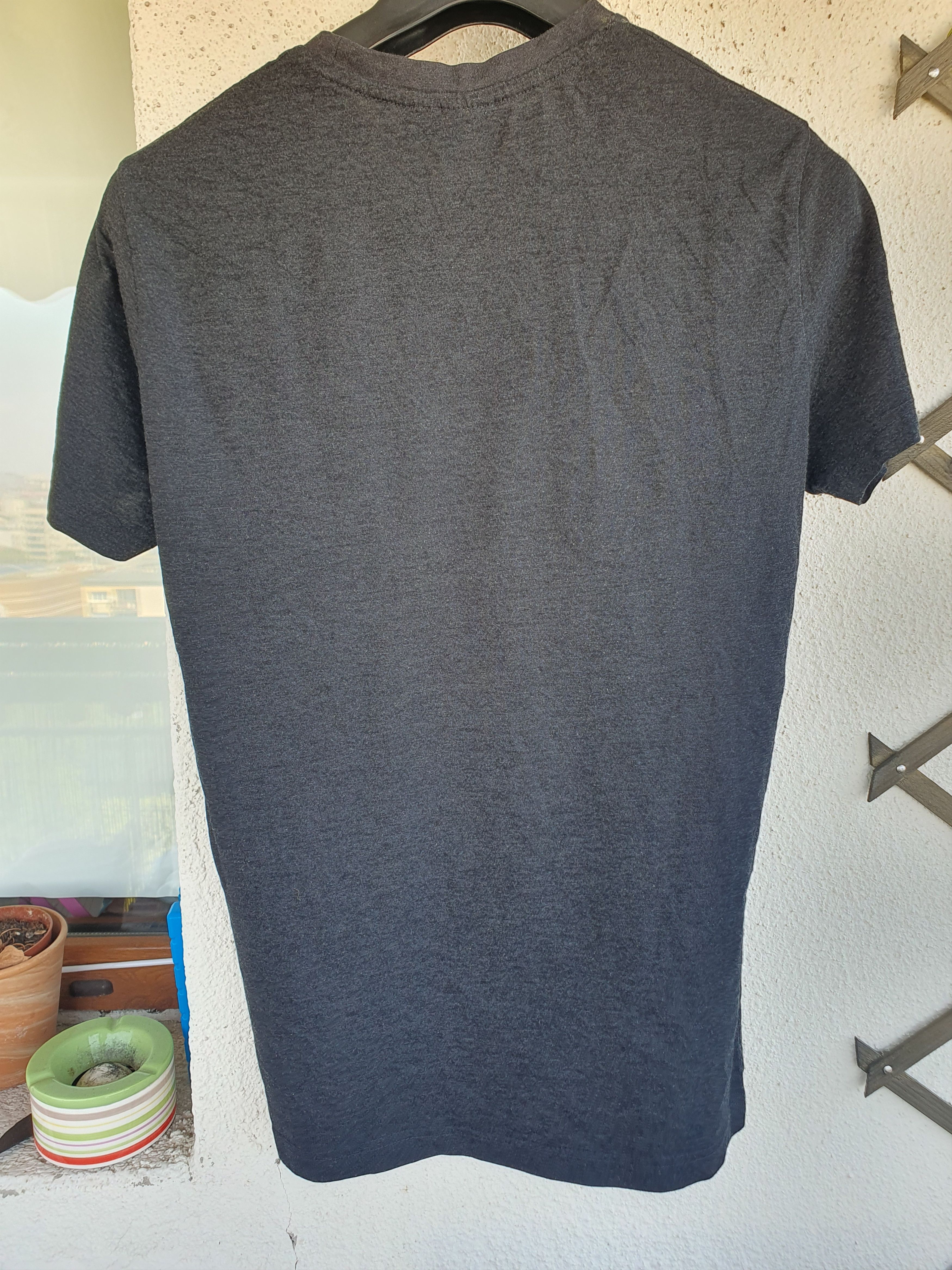 Band Tees Def Leppard Pyromania 2015 Band t-shirt sz M Size US M / EU 48-50 / 2 - 6 Thumbnail
