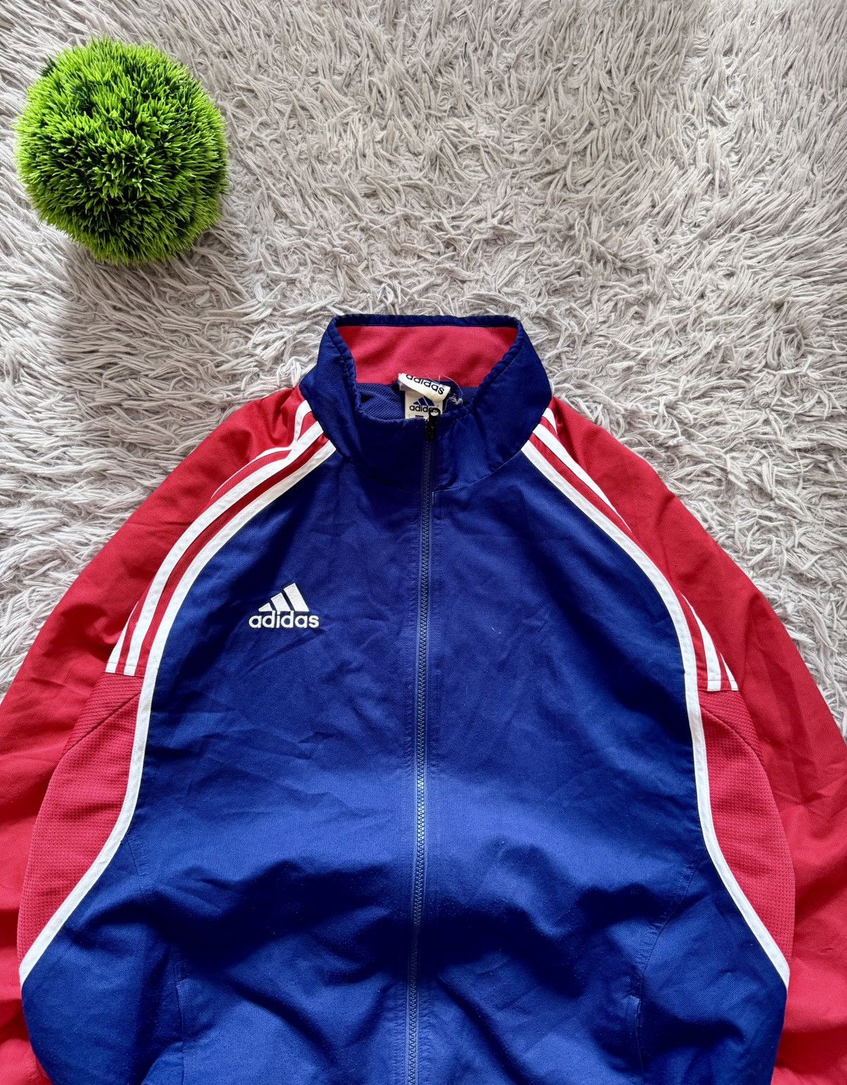 Adidas 00s Adidas Vintage Light Jacket Streetwear Vintage Oversize Size US L / EU 52-54 / 3 - 8 Thumbnail
