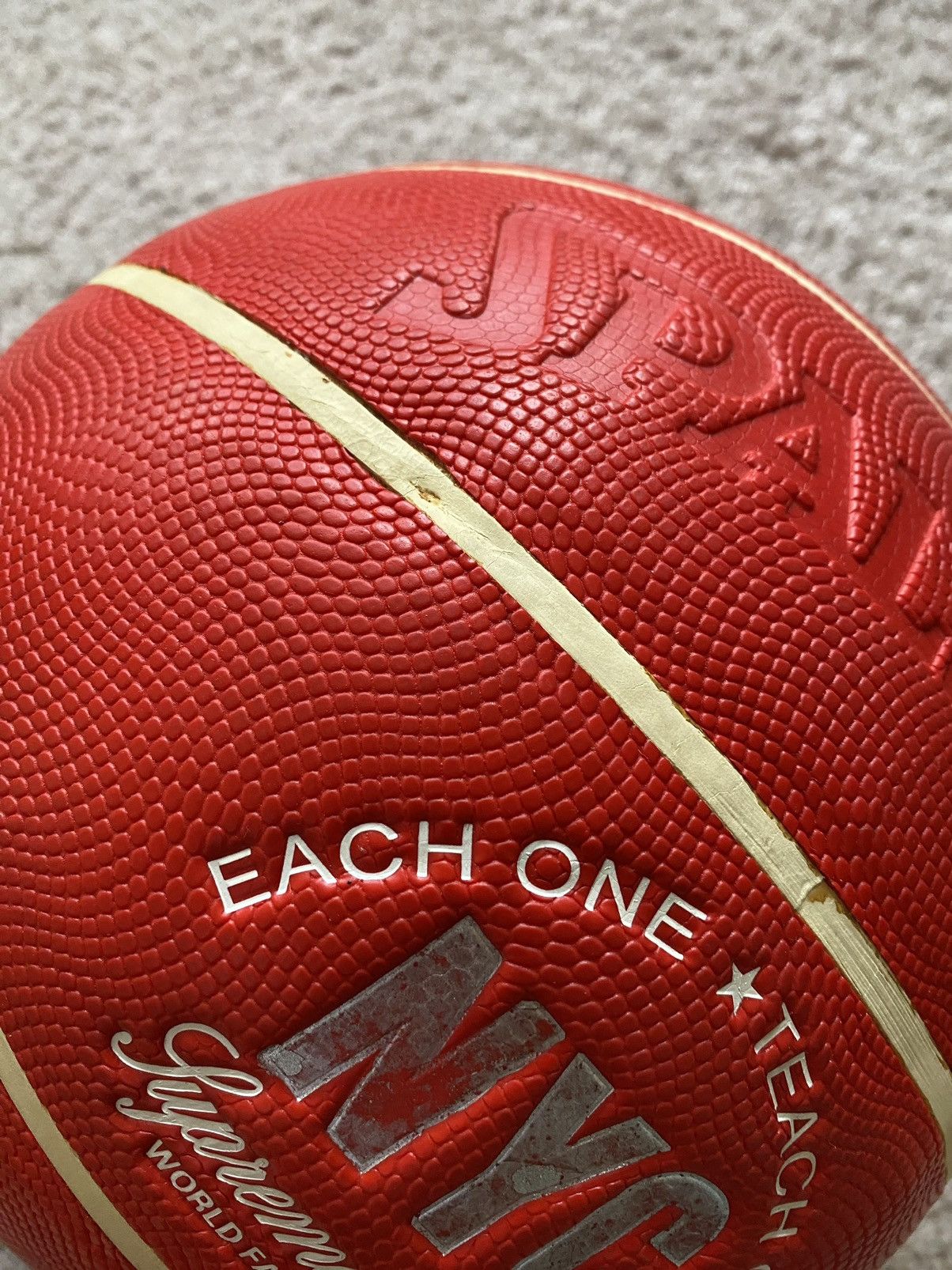 Spalding × Supreme Supreme Spalding each one teach one basketball authentic 96 Size ONE SIZE - 9 Thumbnail