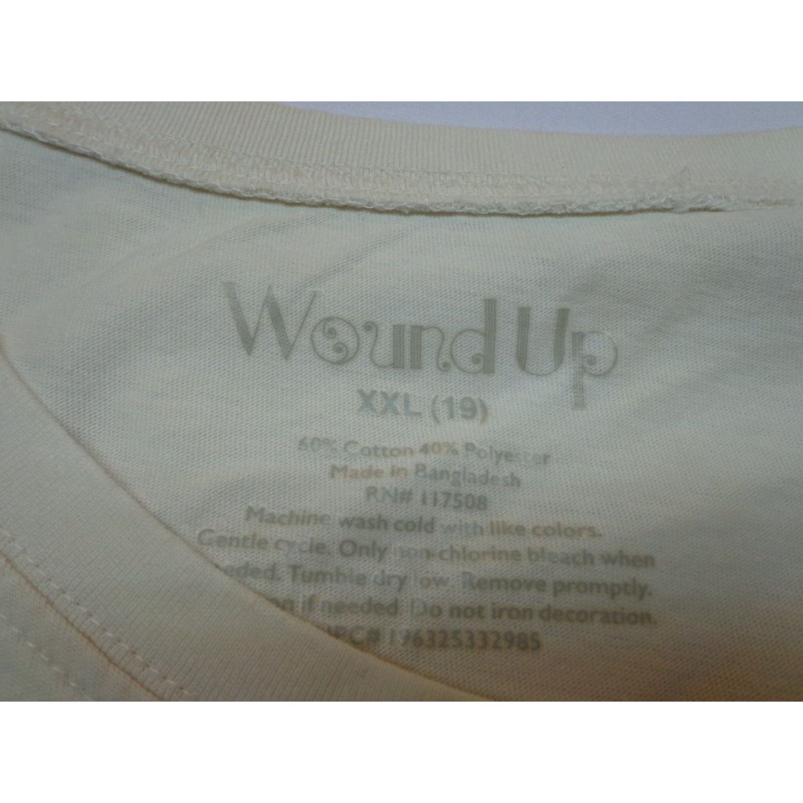Vintage Wound Up T-Shirt Cowgirl Rope the Moon Western Sky 2XL Beige Cotton Blend Slim Short Sleeve Teens Brand: Wound Up Mens? Womens? Size XXL / US 16-18 / IT 52-54 - 6 Thumbnail