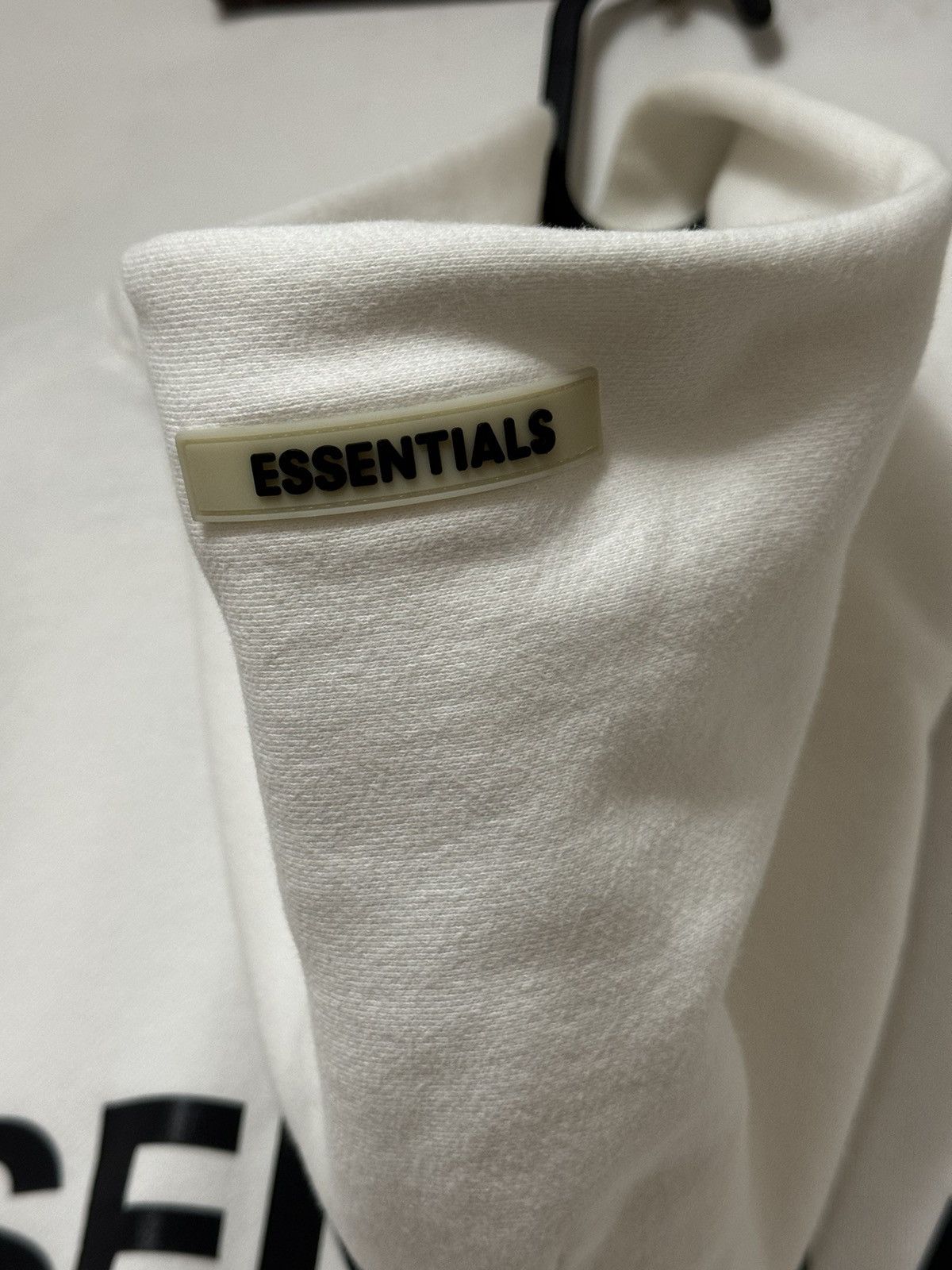 🔥Fear of God Essentials Boxy 3M Graphic Hoodie SZ Med White