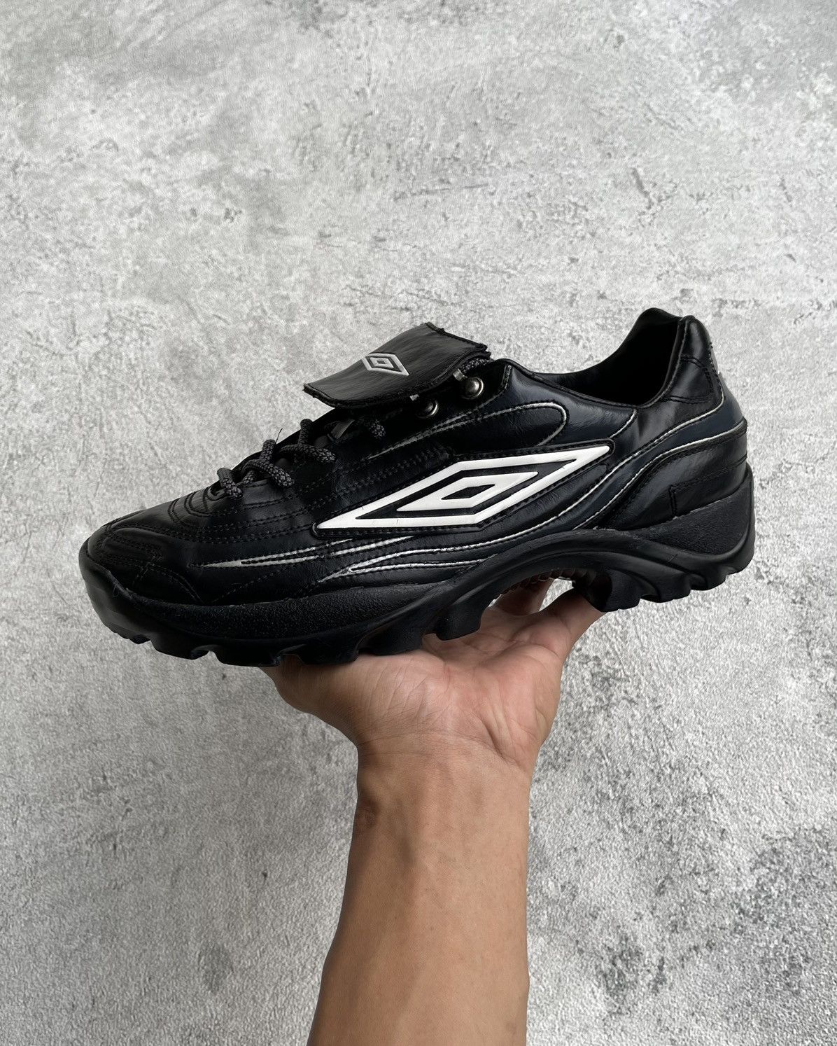 Umbro × Vintage Vintage Umbro Dinamo Turfy Size US 8.5 / EU 41-42 - 4 Thumbnail
