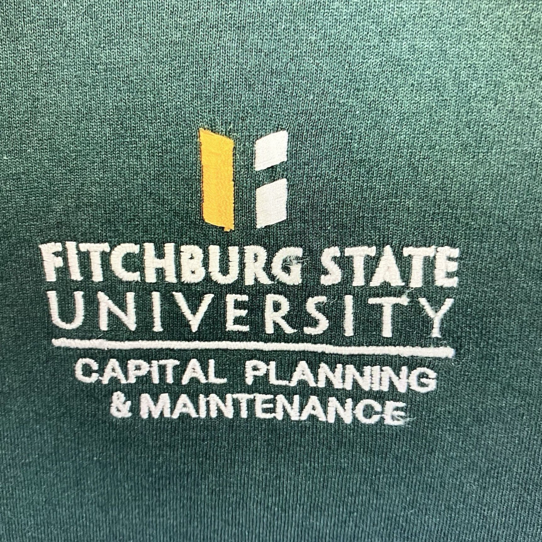 Port & Company VINTAGE Fitchburg State University Work T-Shirt Adult XL Cotton Green University 90s Crew Neck Logo Breathable Short Sleeve Men's Size US XL / EU 56 / 4 - 3 Thumbnail