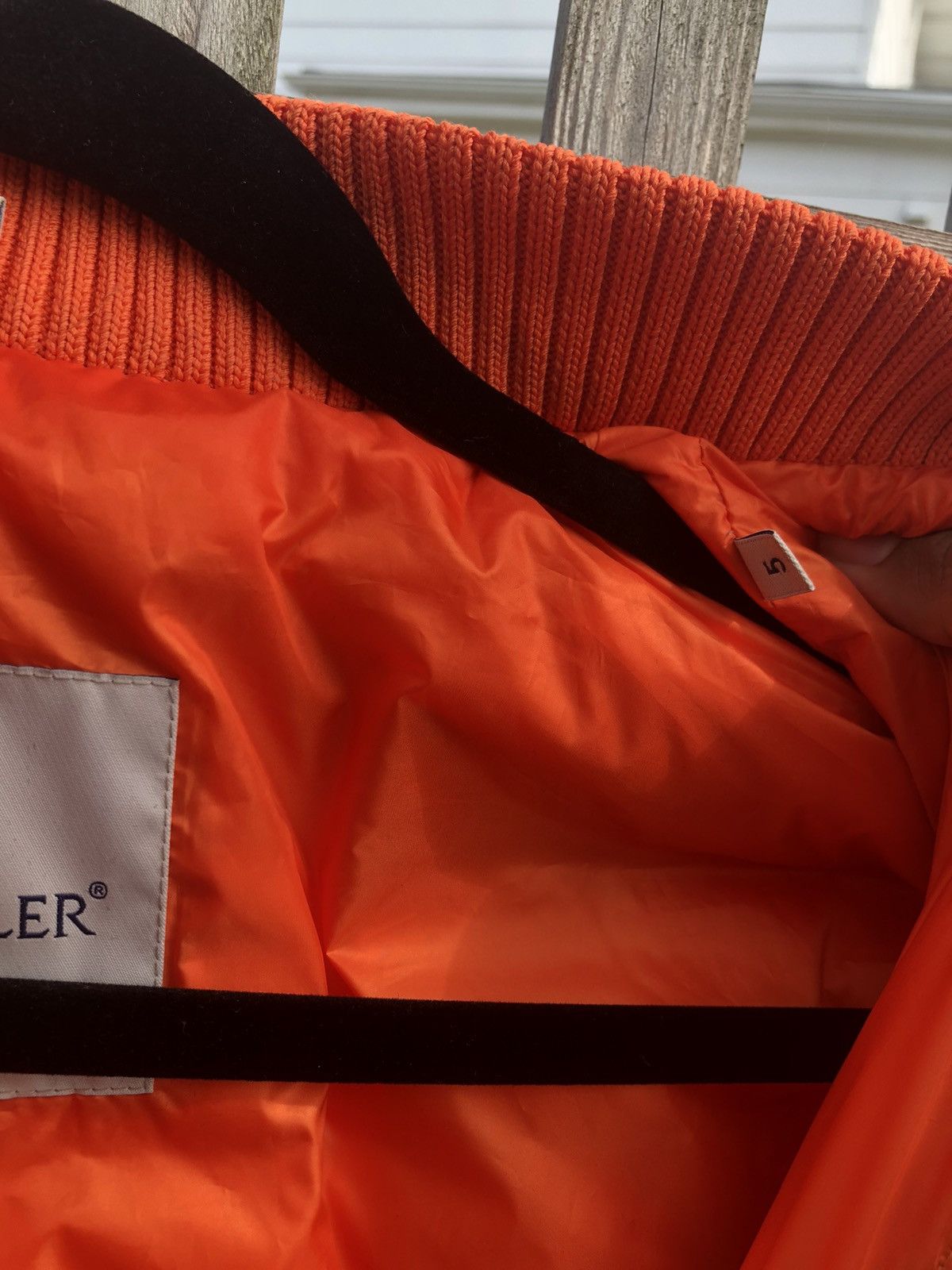 Moncler × Off-White Arrows O-Bomber Size US XXL / EU 58 / 5 - 5 Thumbnail
