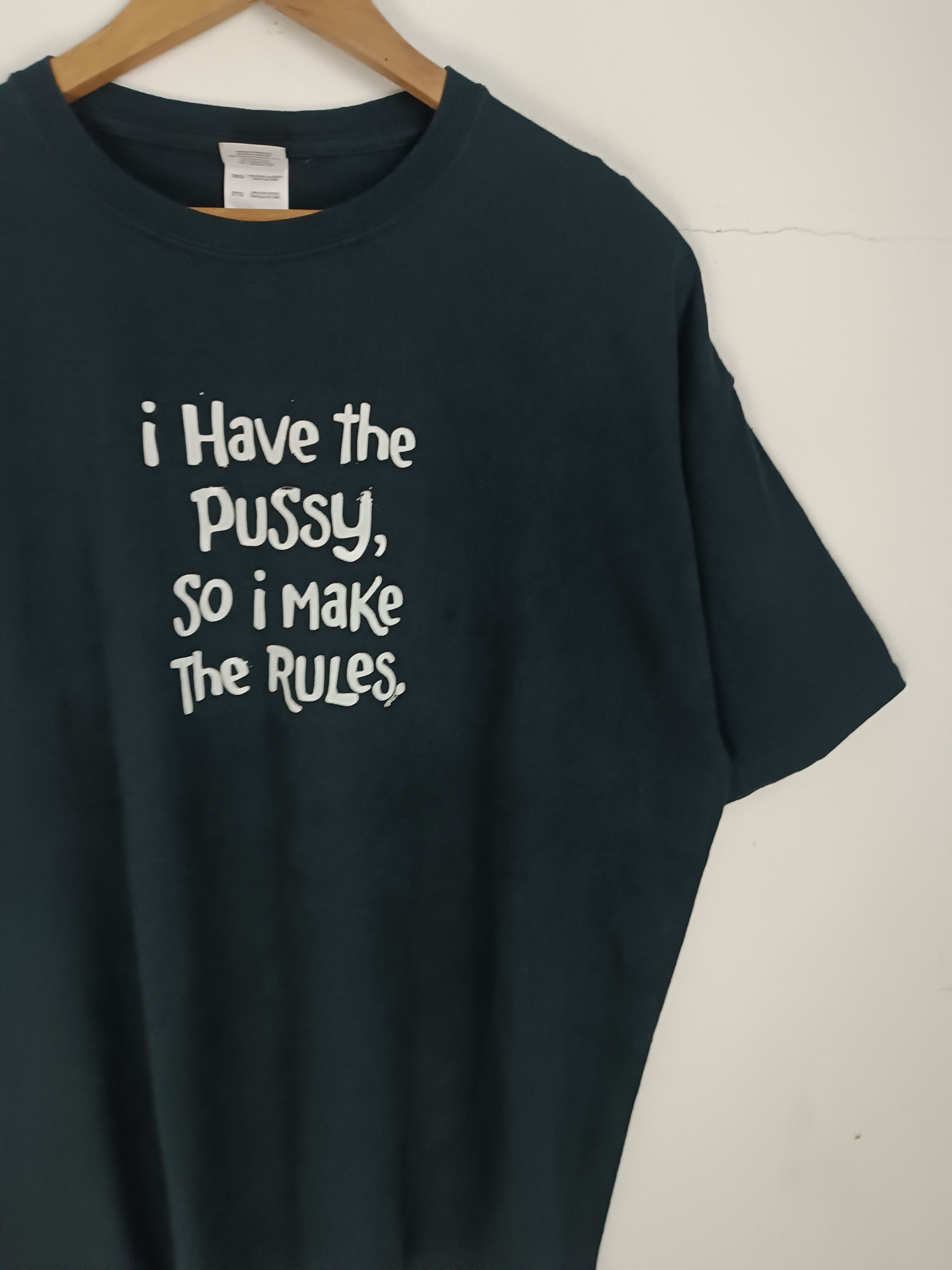 Vintage VINTAGE PUSSY RIOT FEMINIST PUNK PROTEST LGBT GRUNGE TEE Size US XXL / EU 58 / 5 - 6 Thumbnail