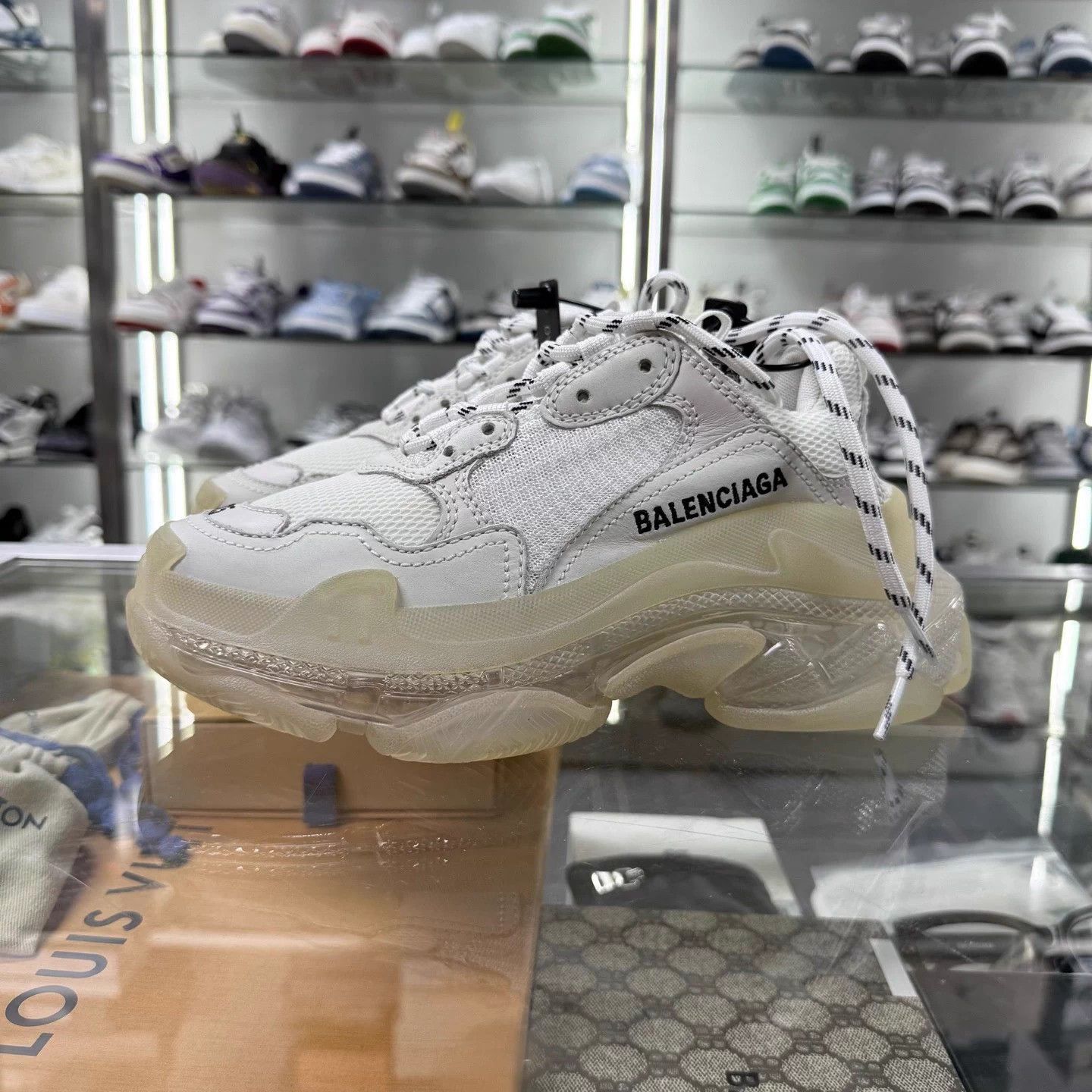 Balenciaga Balenciaga Triples White 35 Worn Once OG Box Size US 4 / IT 34 - 3 Thumbnail