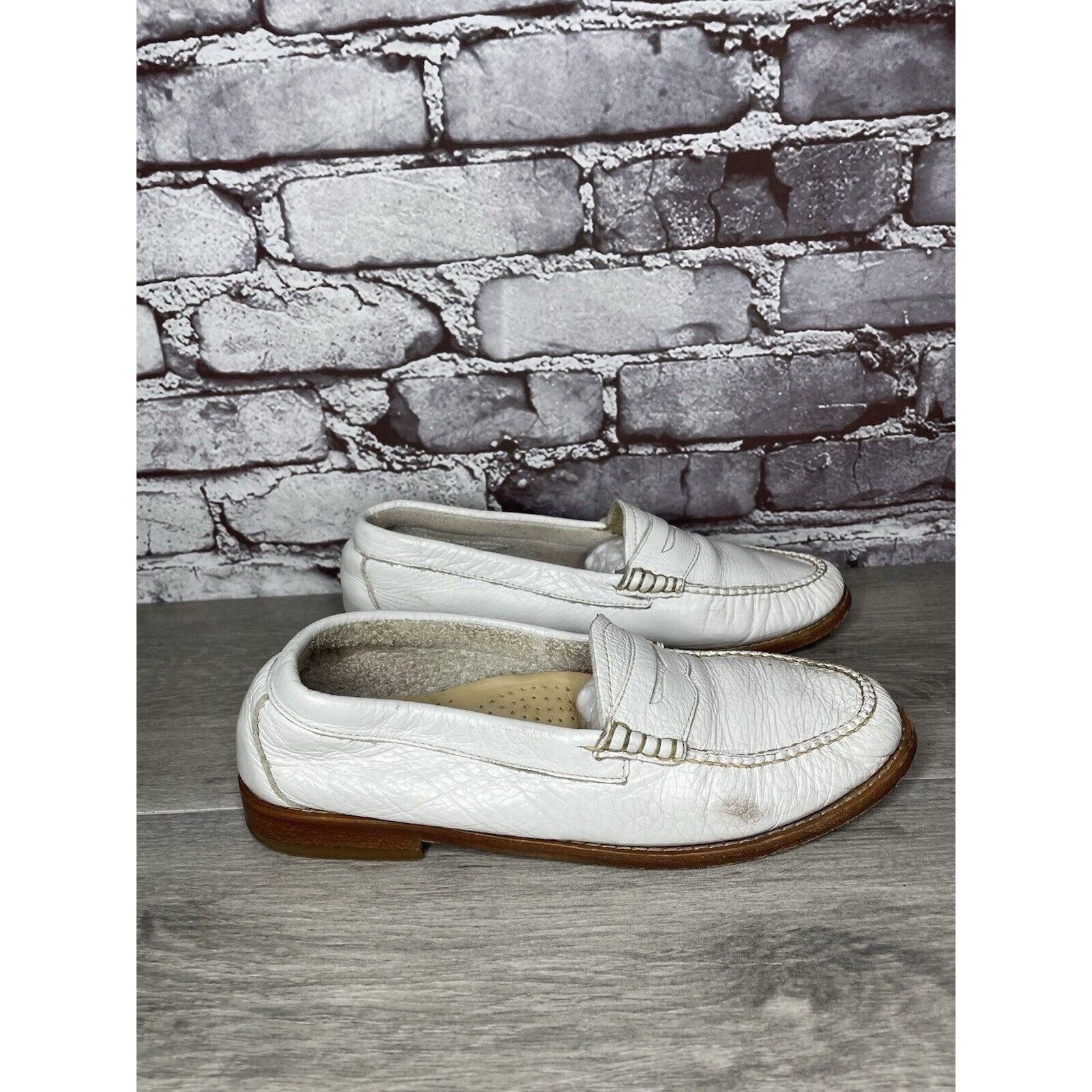 G.H. Bass & Co. G.H. Bass Weejuns White Leather Moc Toe Penny Loafers Shoes Size US 8 / IT 38 - 21 Thumbnail