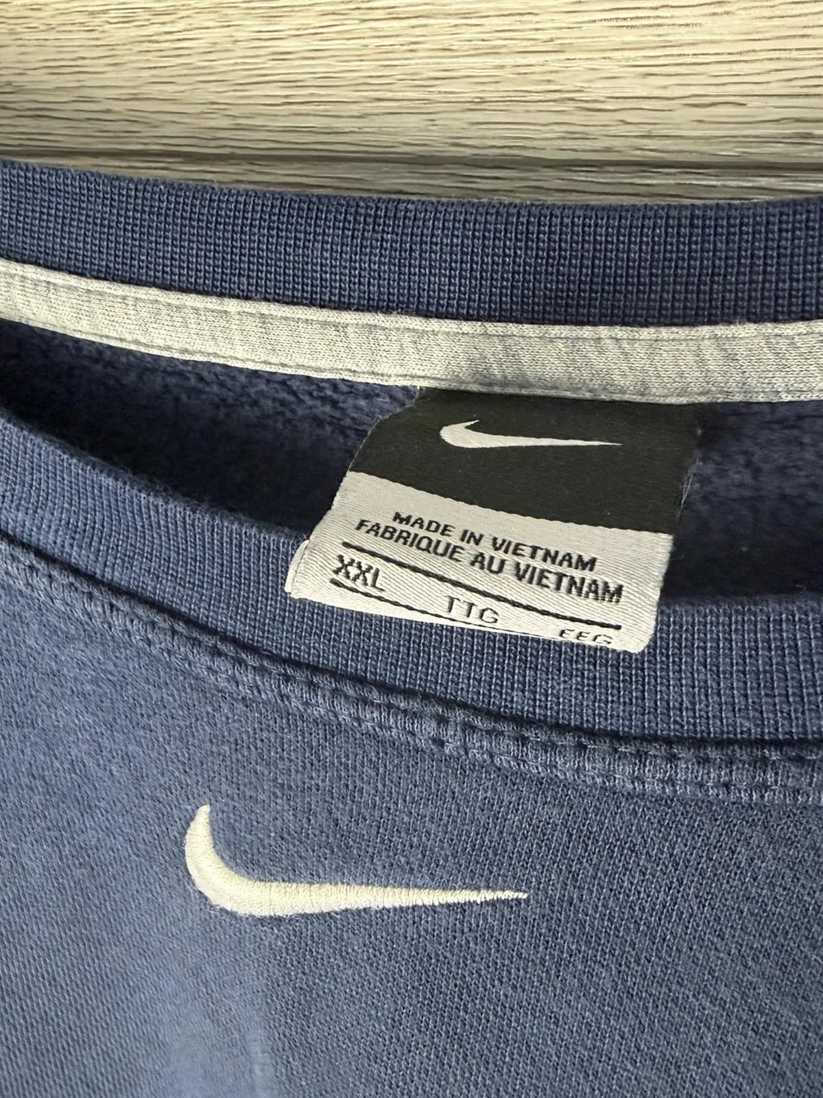Nike VTG Y2K Nike Men's XL Navy Crewneck Sweatshirt Center Swoosh Size US XL / EU 56 / 4 - 3 Thumbnail