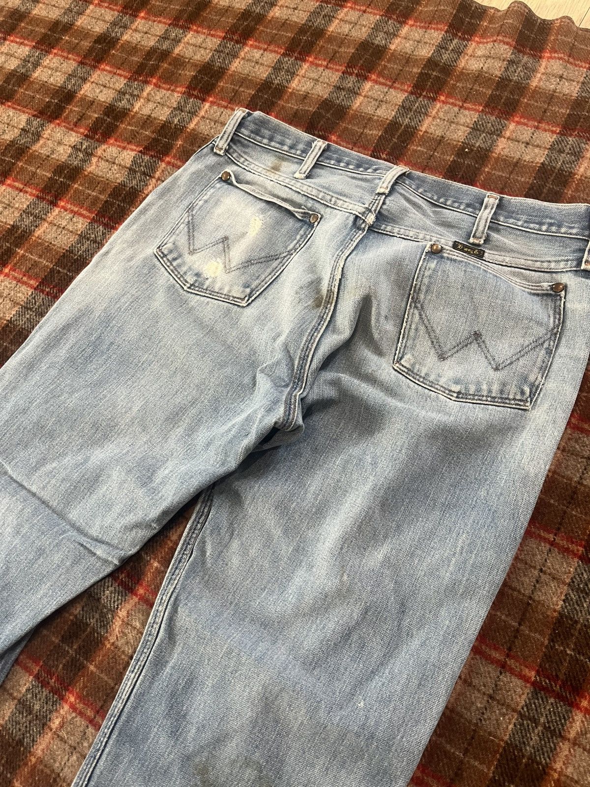 Wrangler Vintage 80’s made in USA Wrangler Boot Thrashed denim Jeans Size US 35 - 11 Thumbnail