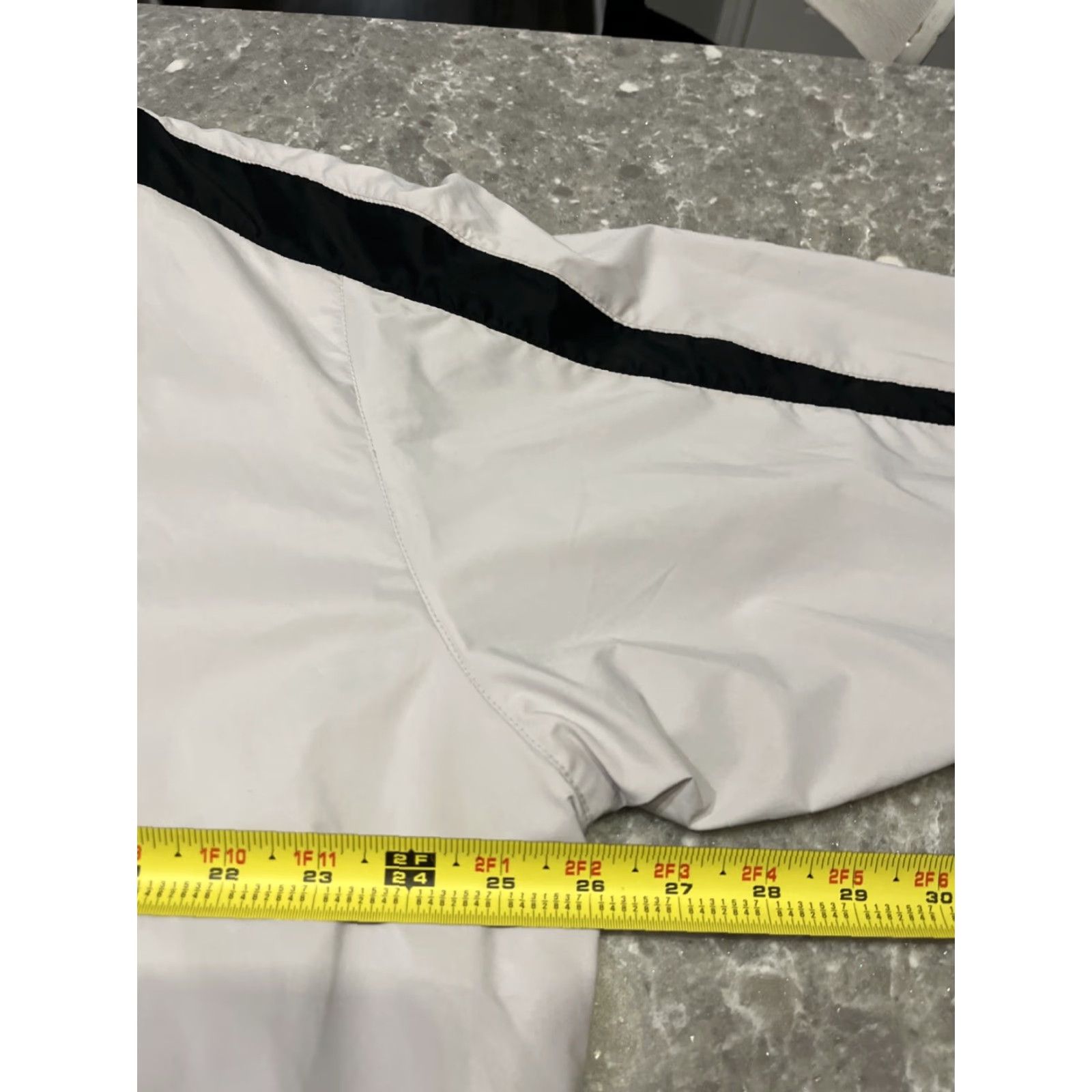 Under Armour Under Armour Polo Shirt Men’s XL Gray Long Sleeve Loose Fit Performance Golf Mens Size US XL / EU 56 / 4 - 5 Thumbnail