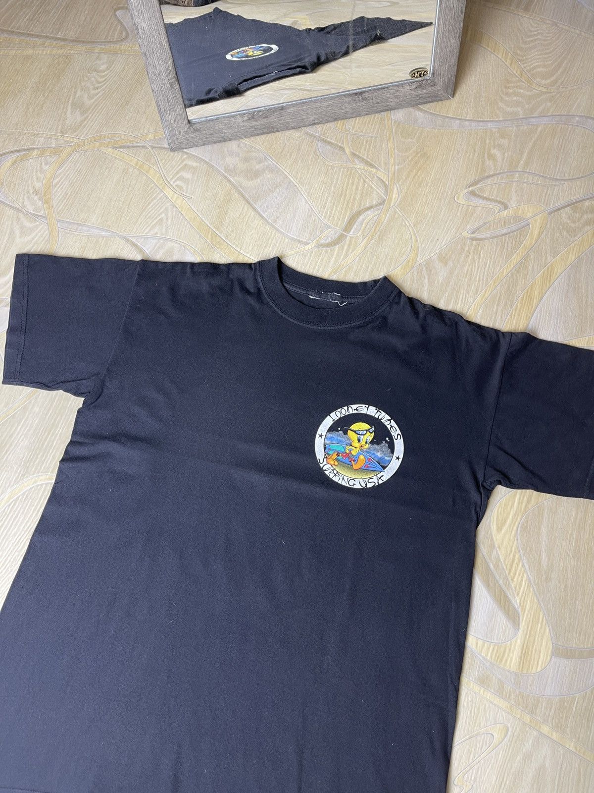 Cartoon Network Looney Tunes Surfing USA vintage 1998 big logo tee shirt Size US L / EU 52-54 / 3 - 4 Thumbnail