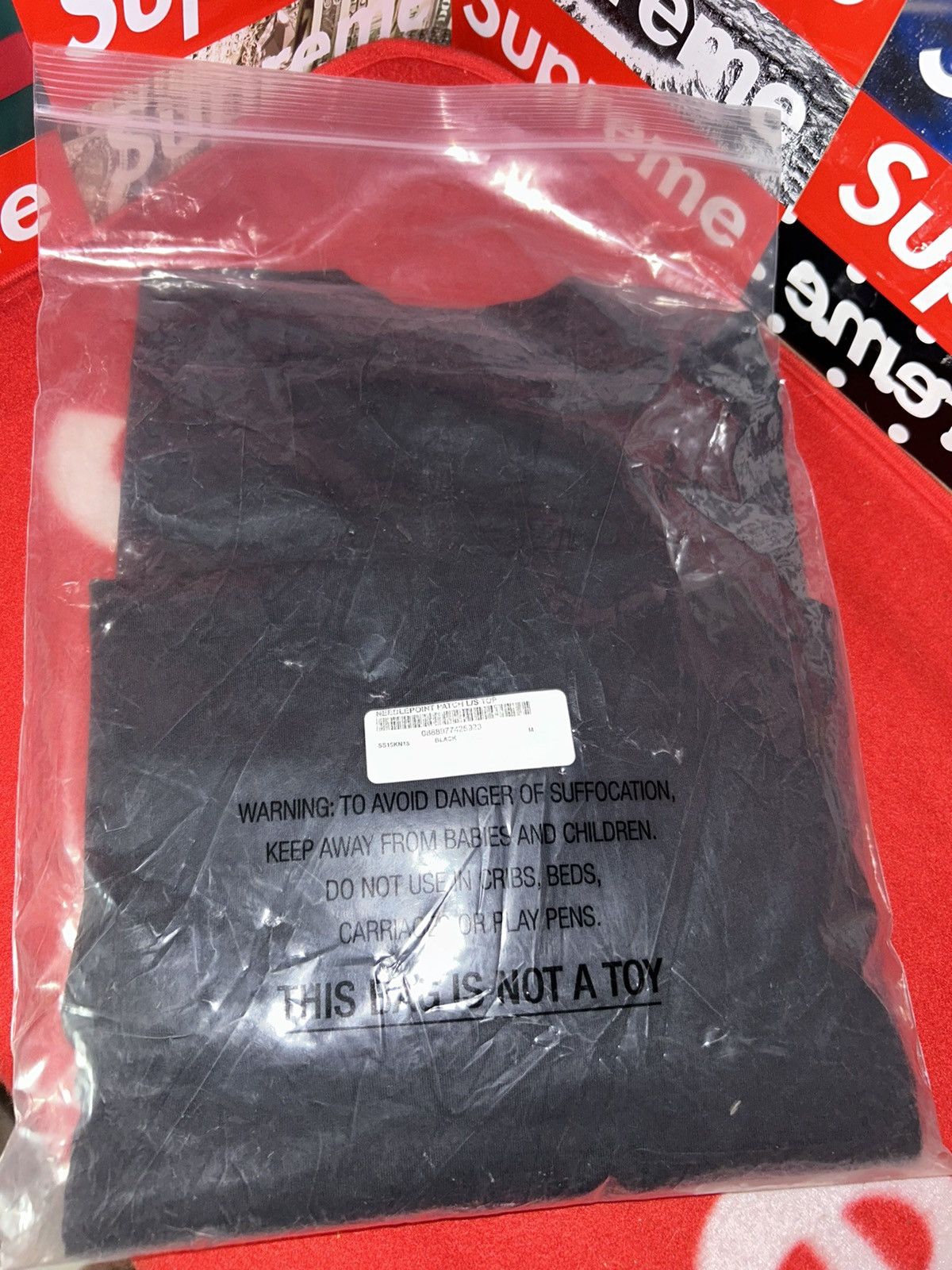 Supreme Supreme Needlepoint Patch L/S Top SS19 size Medium BRAND NEW Size US M / EU 48-50 / 2 - 4 Thumbnail