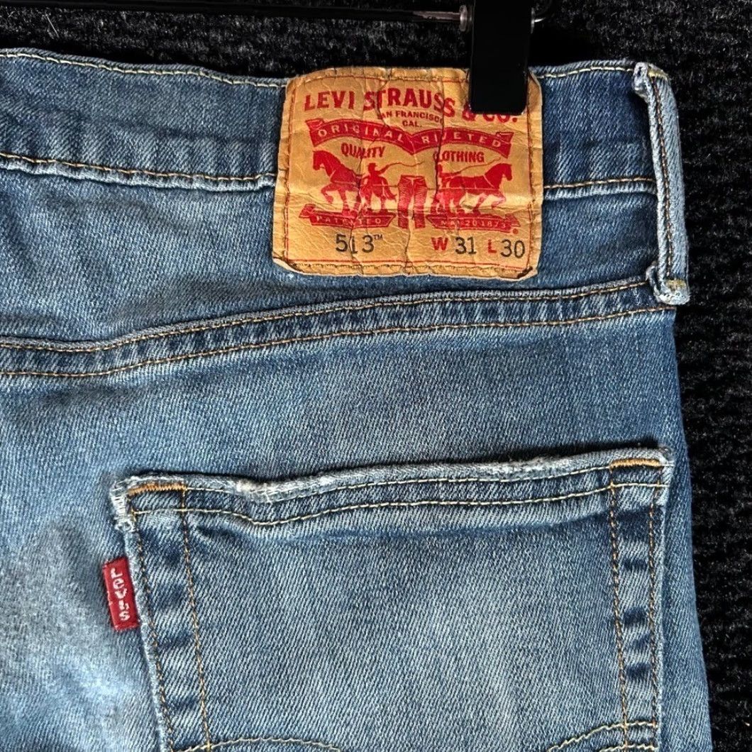 Levi's VINTAGE Levi's 513 Jeans Blue Distressed Slim Straight Fit W31 X L30 Mens Jeans Straight Blue Distressed Vintage 90s Mens Jeans Size US 31 - 5 Thumbnail