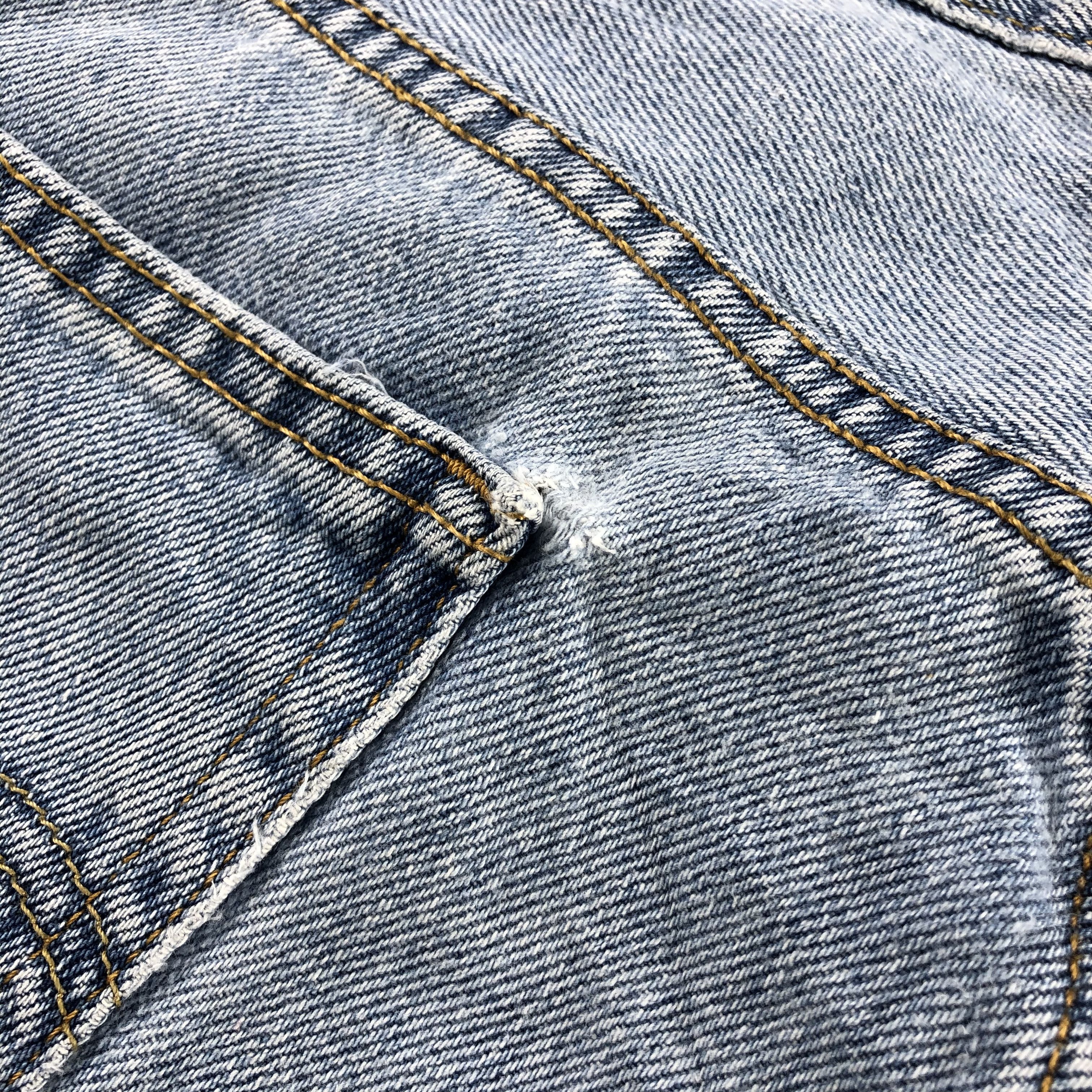 Levi's Vintage Light Wash Levis 550 Jeans-J2297 Size US 35 - 8 Thumbnail