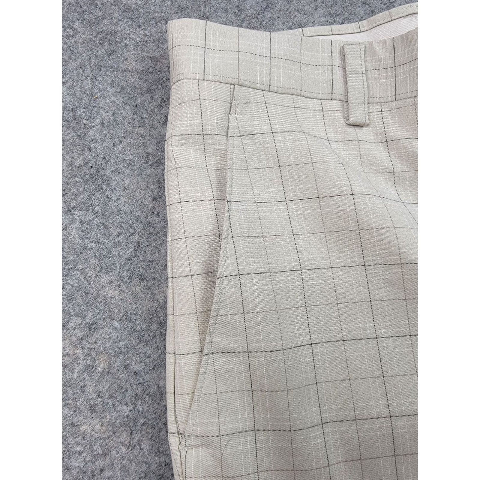 Nike Tiger Woods Collection Pants Nike Mens 36x32 Beige Plaid Golf Sports NWT Size US 36 / EU 52 - 2 Thumbnail