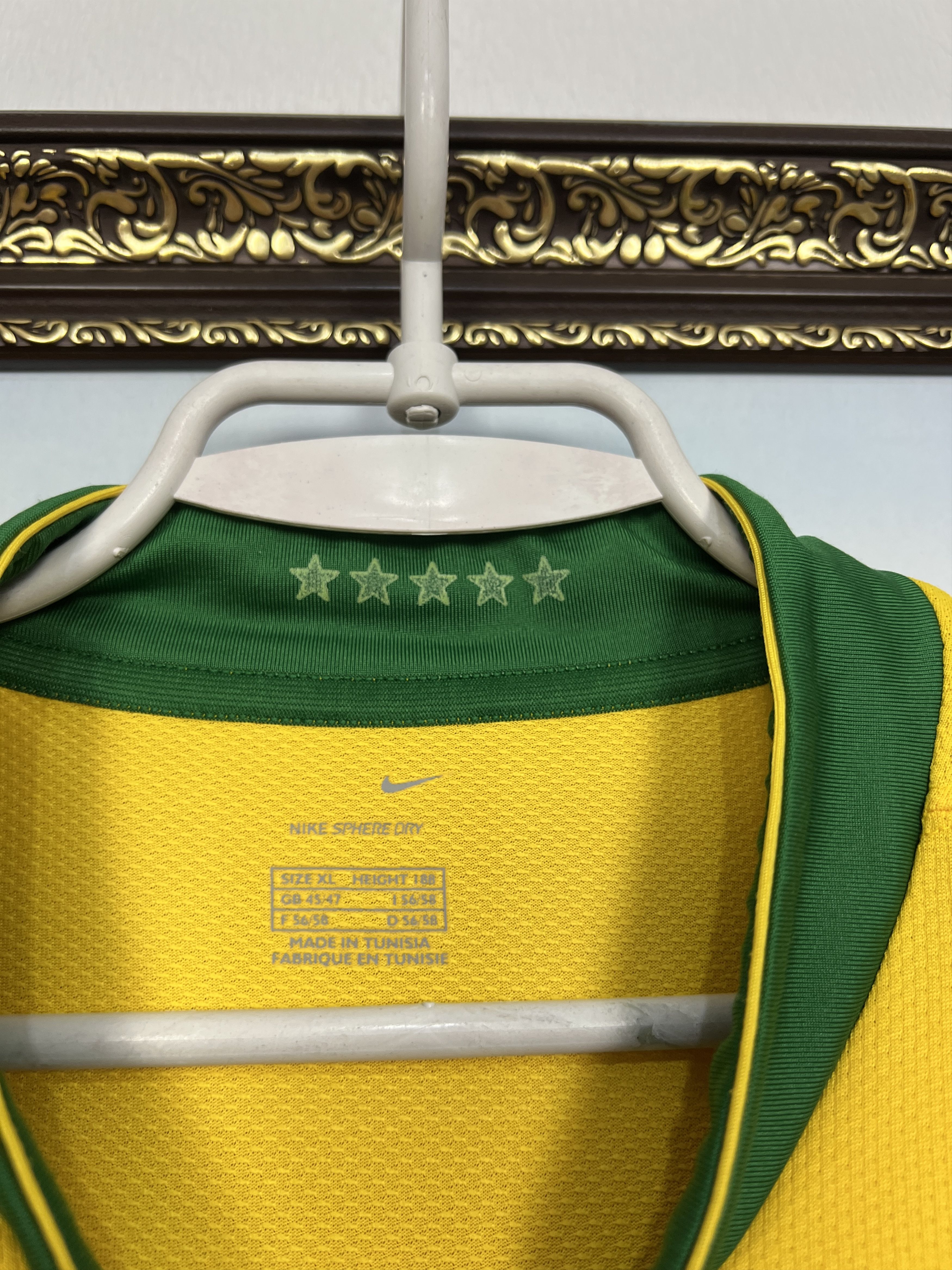Nike Brazil Home football shirt Soccer Jersey Trikot National Size US XL / EU 56 / 4 - 5 Thumbnail