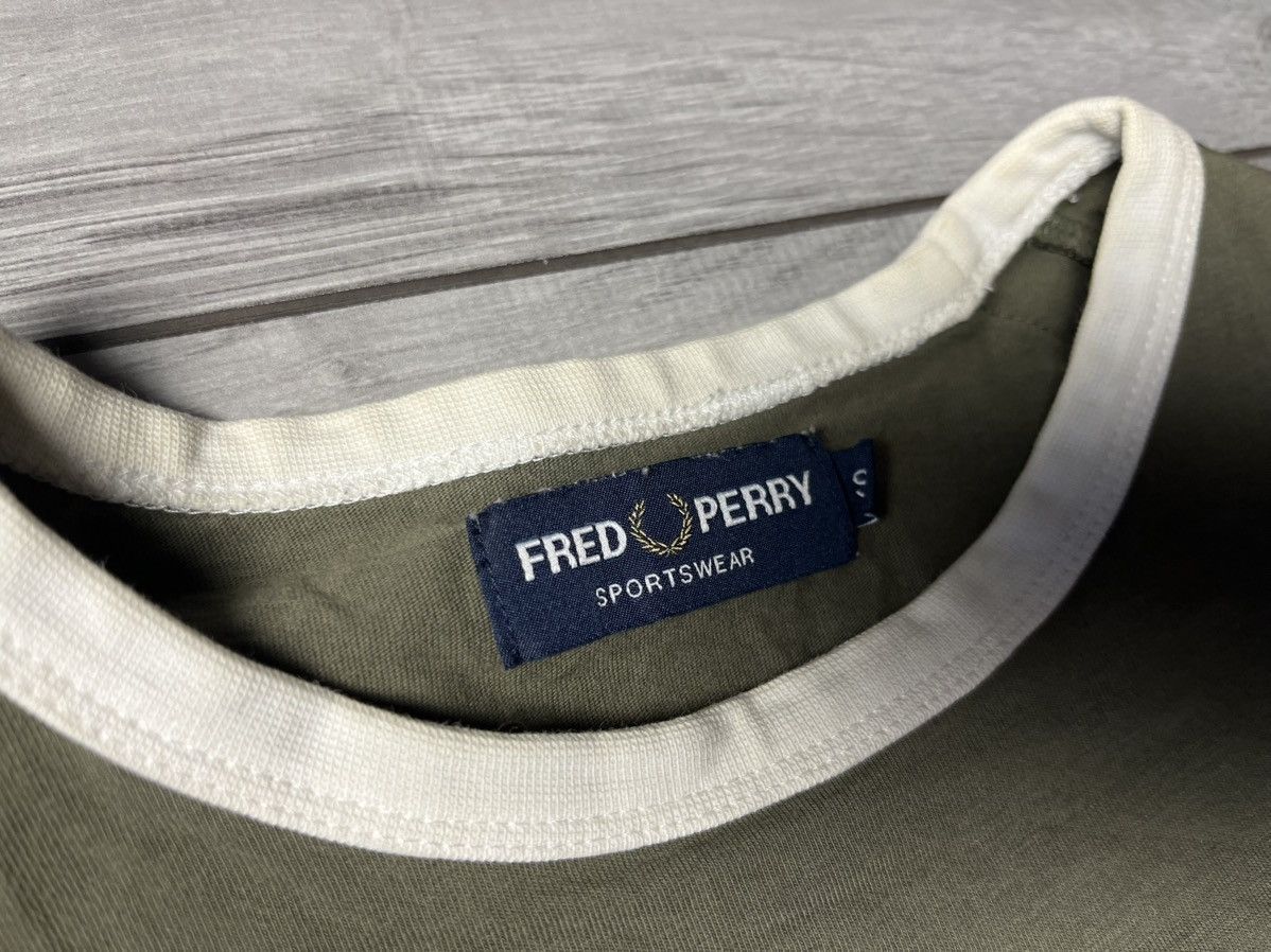 Fred Perry Fred perry long sleeve logo size Small Size US S / EU 44-46 / 1 - 4 Thumbnail