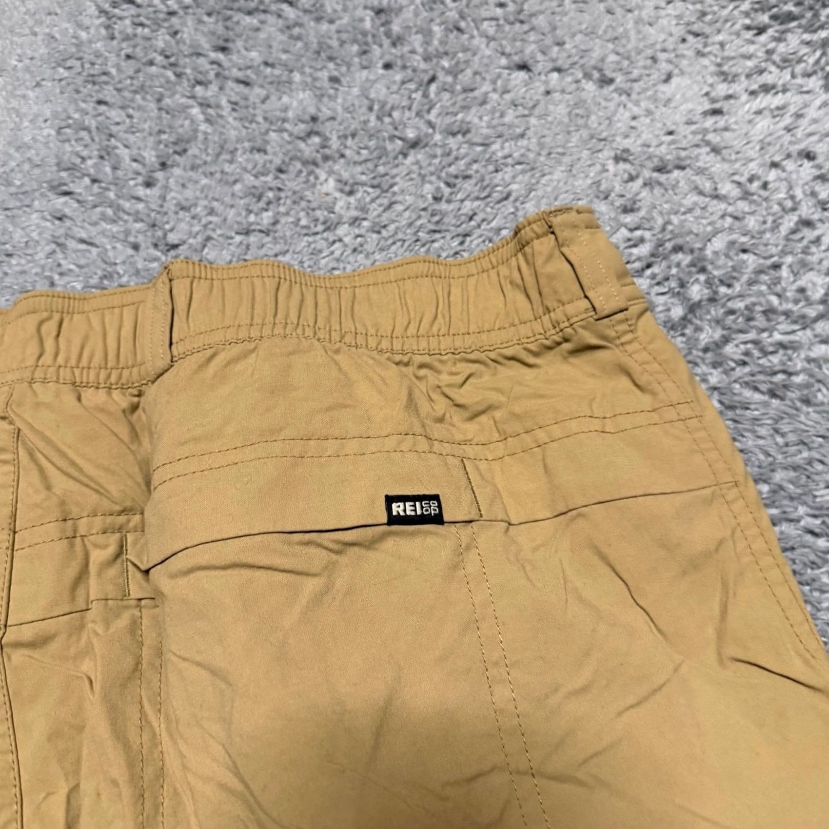 Vintage REI Mens Cargo Shorts 38 Tan Hiking Nylon Performance Size US 38 / EU 54 - 4 Thumbnail