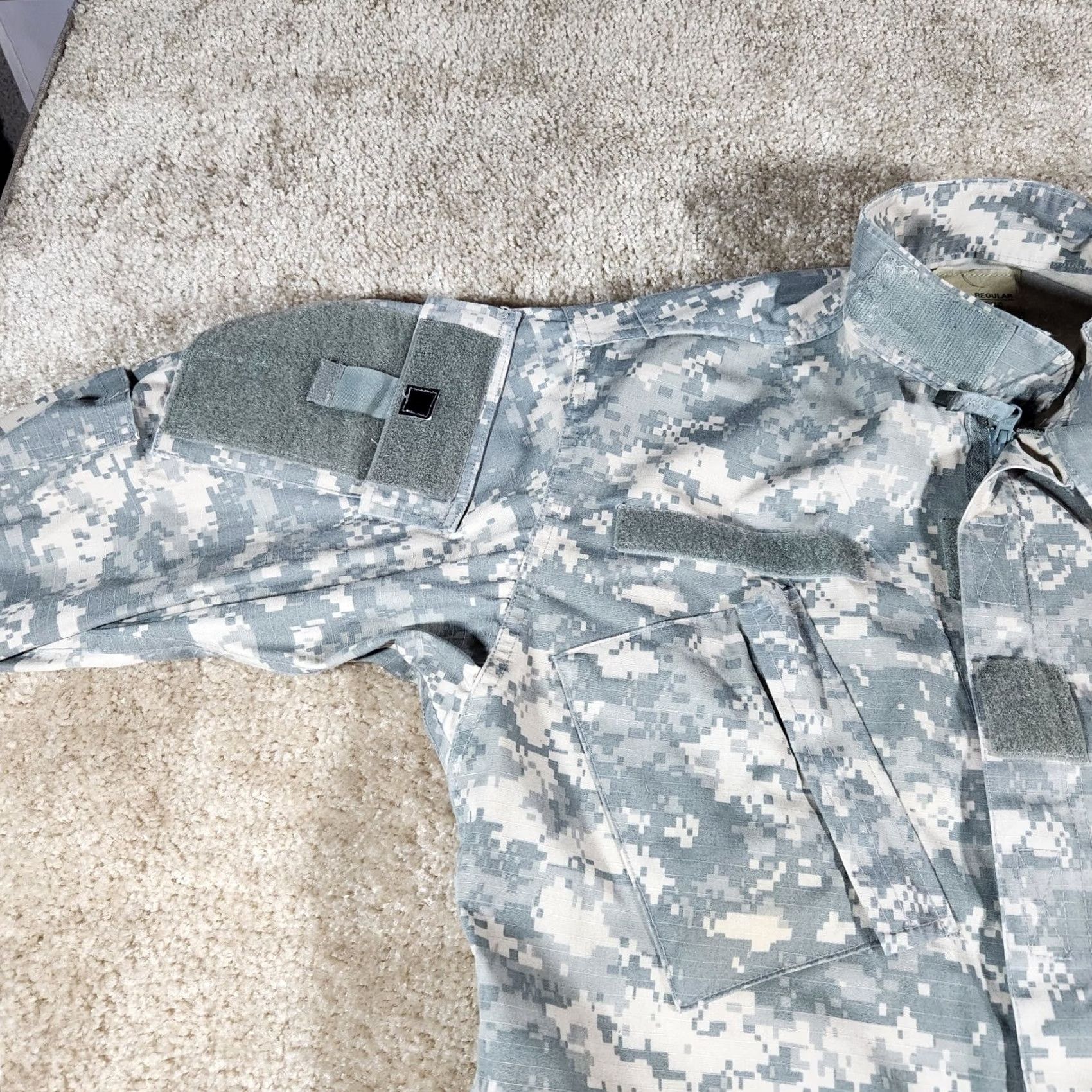 Vintage US Army Combat Uniform Coat Small Green Gray Camo NATO Mens Size US S / EU 44-46 / 1 - 3 Thumbnail