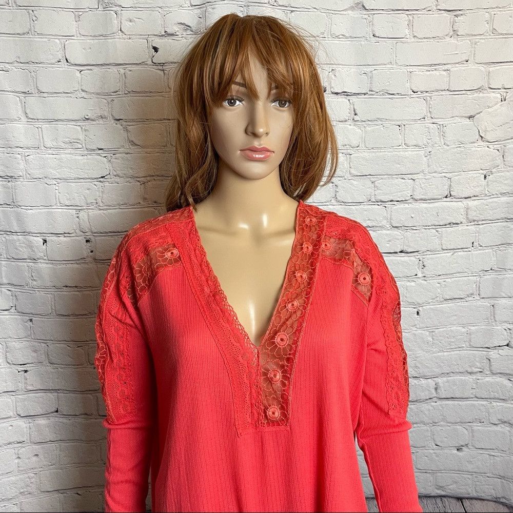 Free People NWT New Free People Lola Lace Trim V-Neck Top Size XS Size XS / US 0-2 / IT 36-38 - 7 Thumbnail