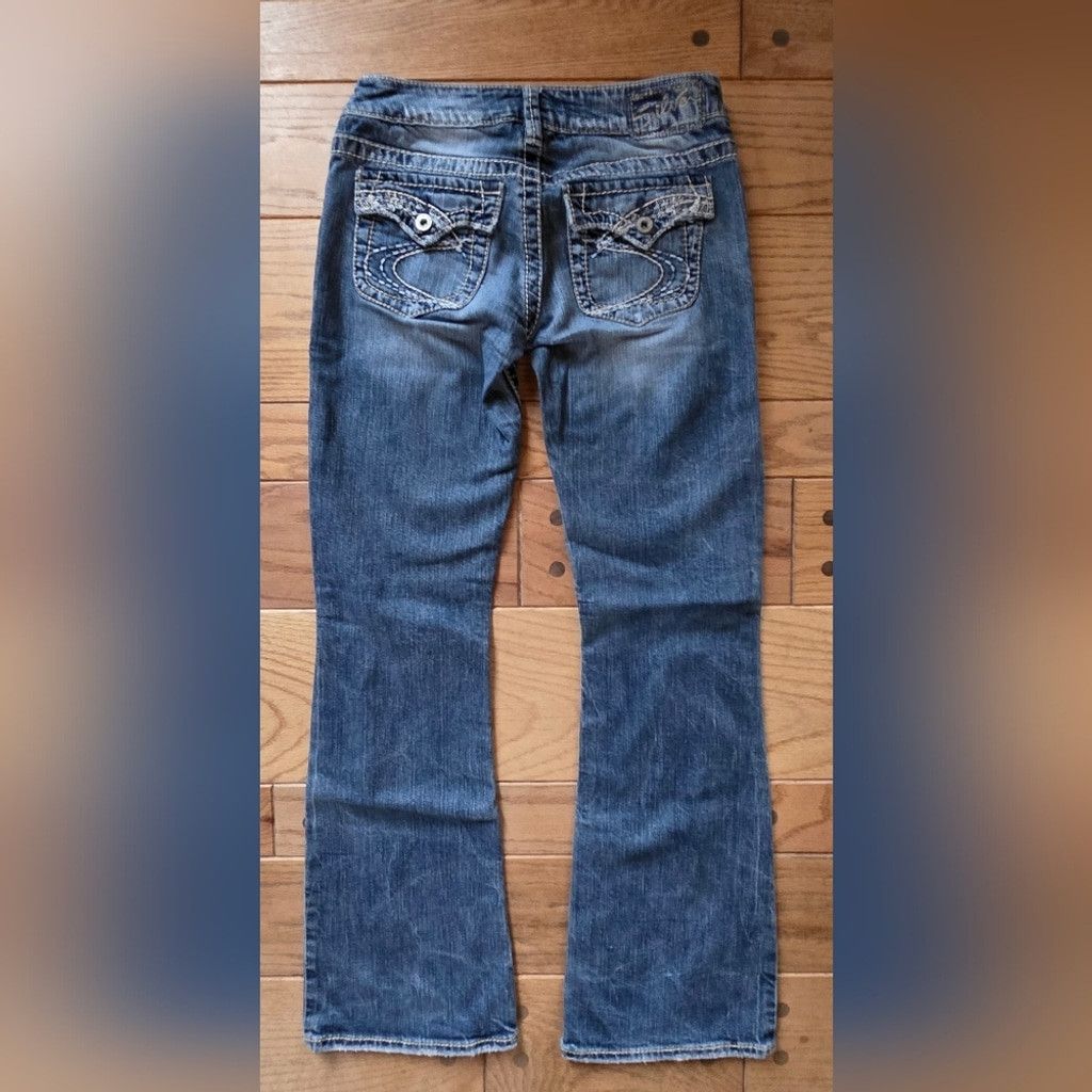 Silver Jeans Co. Silver Jeans Distressed Pioneer Boot Cut Blue Jeans Size 26" / US 2 / IT 38 - 6 Thumbnail