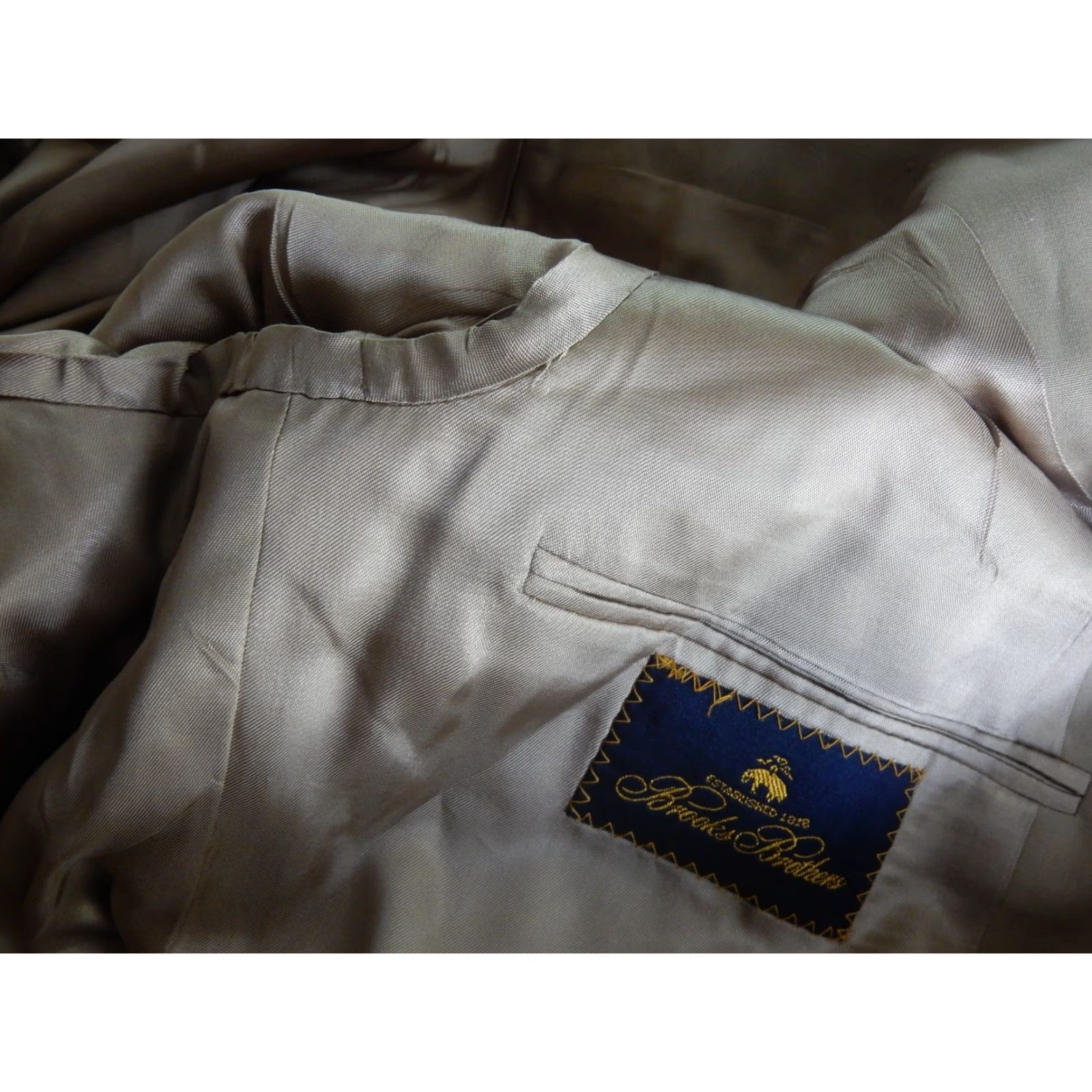 Brooks Brothers VINTAGE Brooks Brothers Blazer Jacket Men's Size 42S Beige Wool Size 42R - 6 Thumbnail