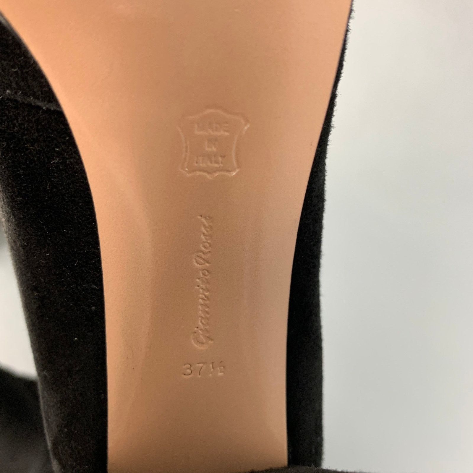 Gianfranco Ferre GIANFRANCO FERRE Size 7.5 Black Suede Chuncky Heel Boots Size US 7.5 / IT 37.5 - 5 Thumbnail
