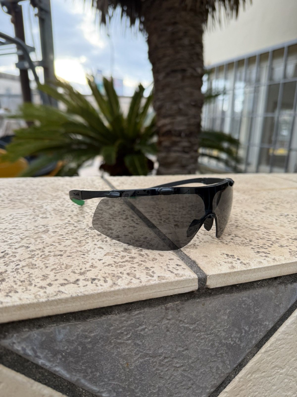 Oakley Uvex Sunglasses Black Size ONE SIZE - 1 Thumbnail