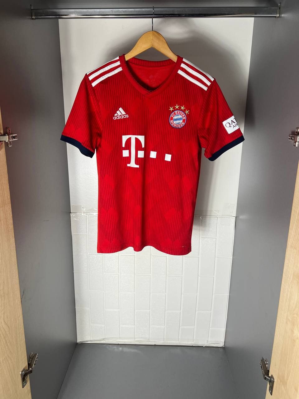Vintage VERY RARE ADIDAS FC BAYERN MUCHEN SOCCER JERSEY Y2K 90s Size US S / EU 44-46 / 1 - 1 Thumbnail