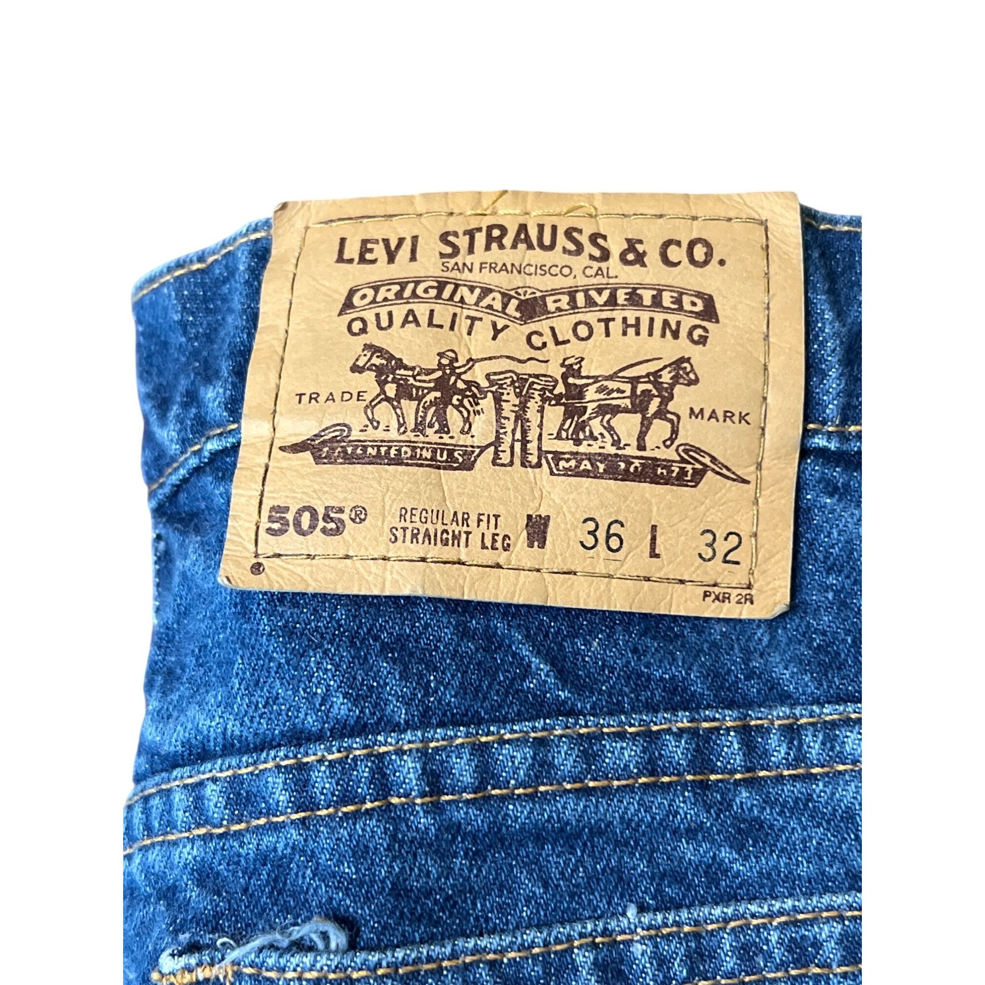 Levi's Levi Strauss & Co. 505 Regular Fit Straight Leg Jeans 36L 32 Size US 36 / EU 52 - 4 Thumbnail