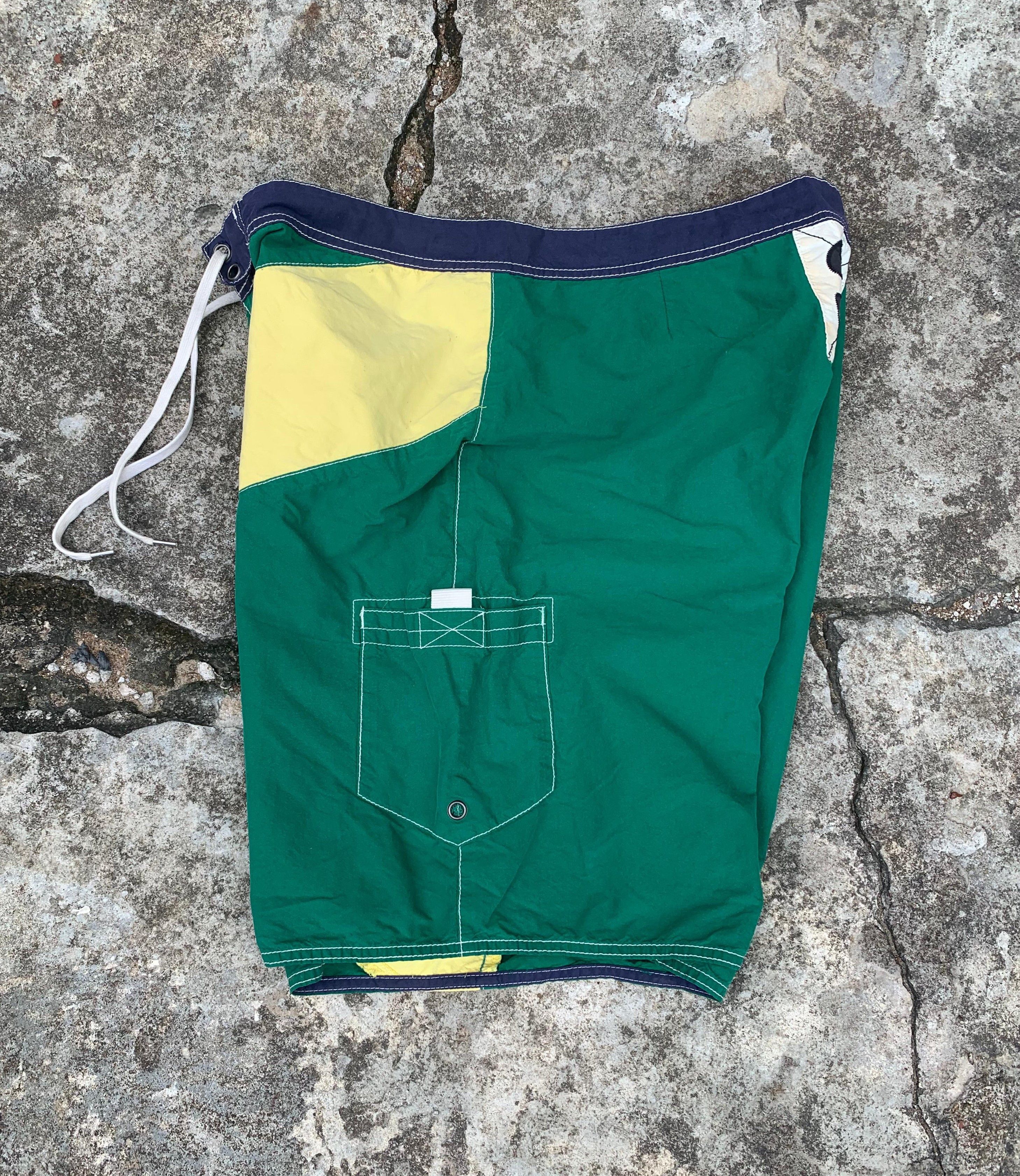 Polo Ralph Lauren × Vintage Polo Ralph Lauren Nylon Green Short Pants Size US 34 / EU 50 - 3 Thumbnail
