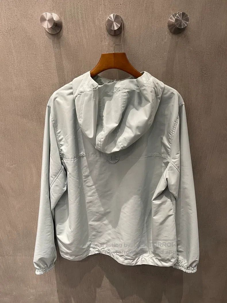 Louis Vuitton Louis Vuitton Two-way Wear Pin Full Print Windbreaker Size US L / EU 52-54 / 3 - 2 Thumbnail