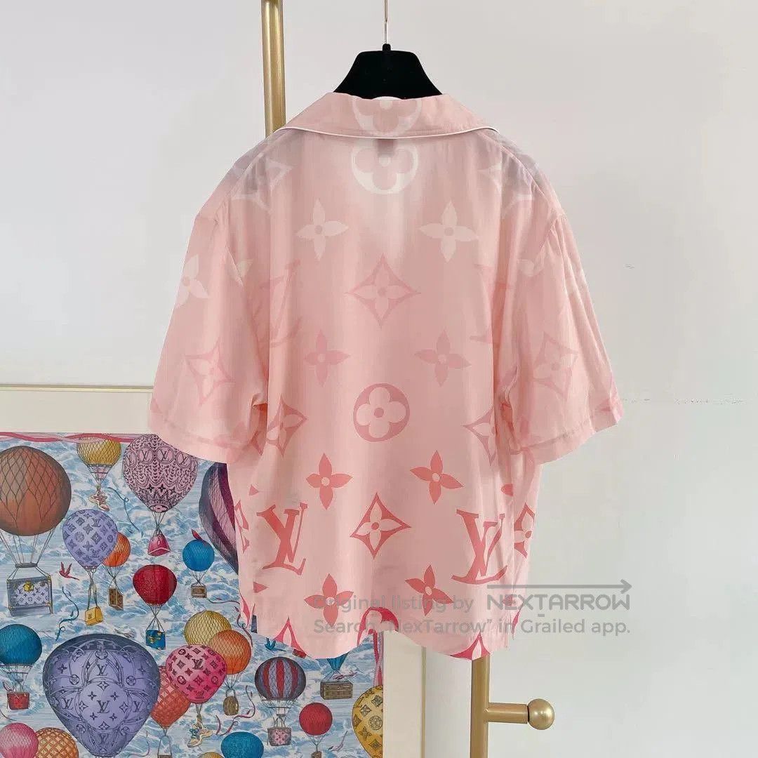 Louis Vuitton Louis Vuitton Monogram Silk Blouse 36. Size XS / US 0-2 / IT 36-38 - 2 Thumbnail