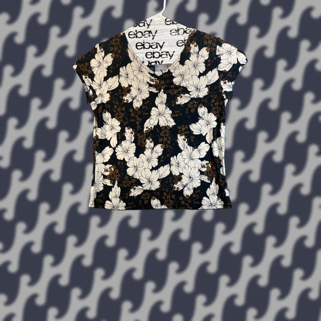 Vintage Claudia Richard Top Black Floral Print V Neck XL, Stretch, Casual, Regular, Women’s, Floral Print, 92% Micropoly 8% Spandex, Gathered at Breast Size XL / US 12-14 / IT 48-50 - 1 Thumbnail