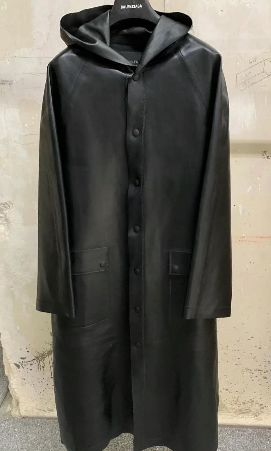 Balenciaga $12K VALUE ⭐️LOOK 24⭐️Balenciaga Leather Car Coat Size US M / EU 48-50 / 2 - 1 Thumbnail