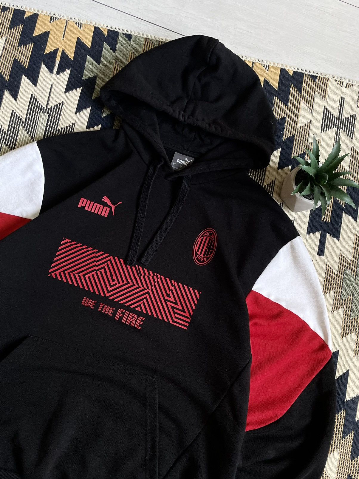 Puma Vintage Puma AC Milan Soccer Blockcore Hoodie Size US L / EU 52-54 / 3 - 5 Thumbnail