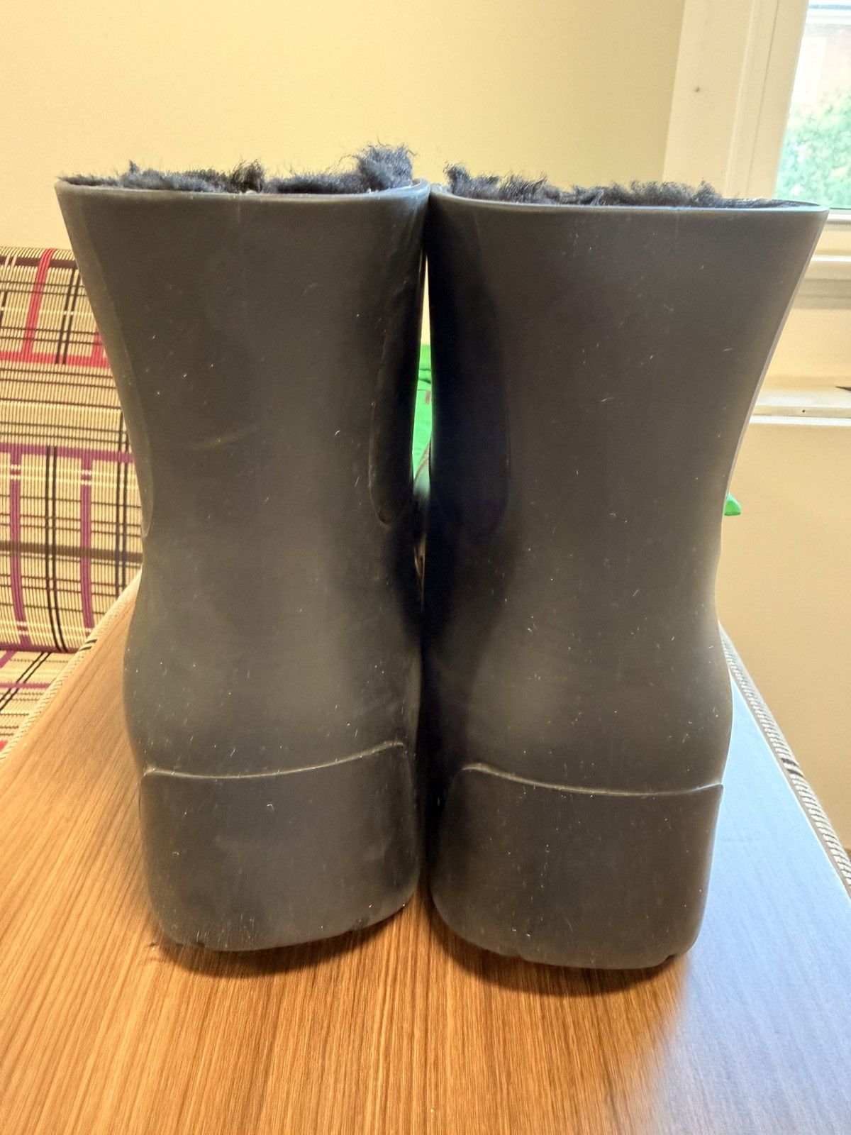 Bottega Veneta Puddle Boots Cozy Shearling Interior in Black Size US 8 / EU 41 - 6 Thumbnail