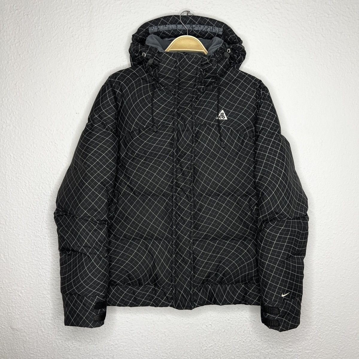image of Nike Acg Puffer Down Jacket Black Print Logo Retro Y2K, Men's (Size Medium)