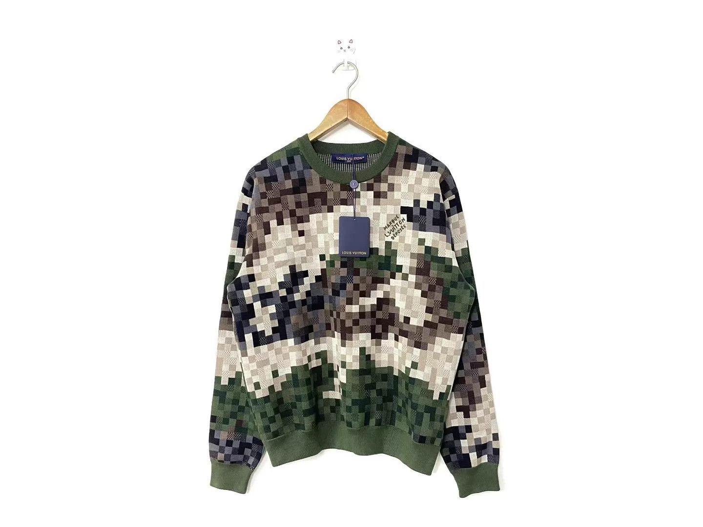 Louis Vuitton Green Pixel Pattern Long Sleeve Sweater Size US M / EU 48-50 / 2 - 1 Thumbnail