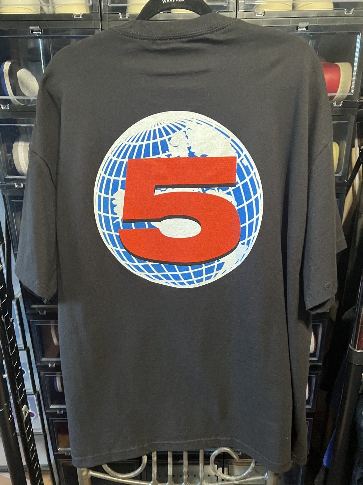 Other Channel 5 News Andrew Callaghan Globe XXL T-Shirt 2022 Size US XXL / EU 58 / 5 - 5 Thumbnail