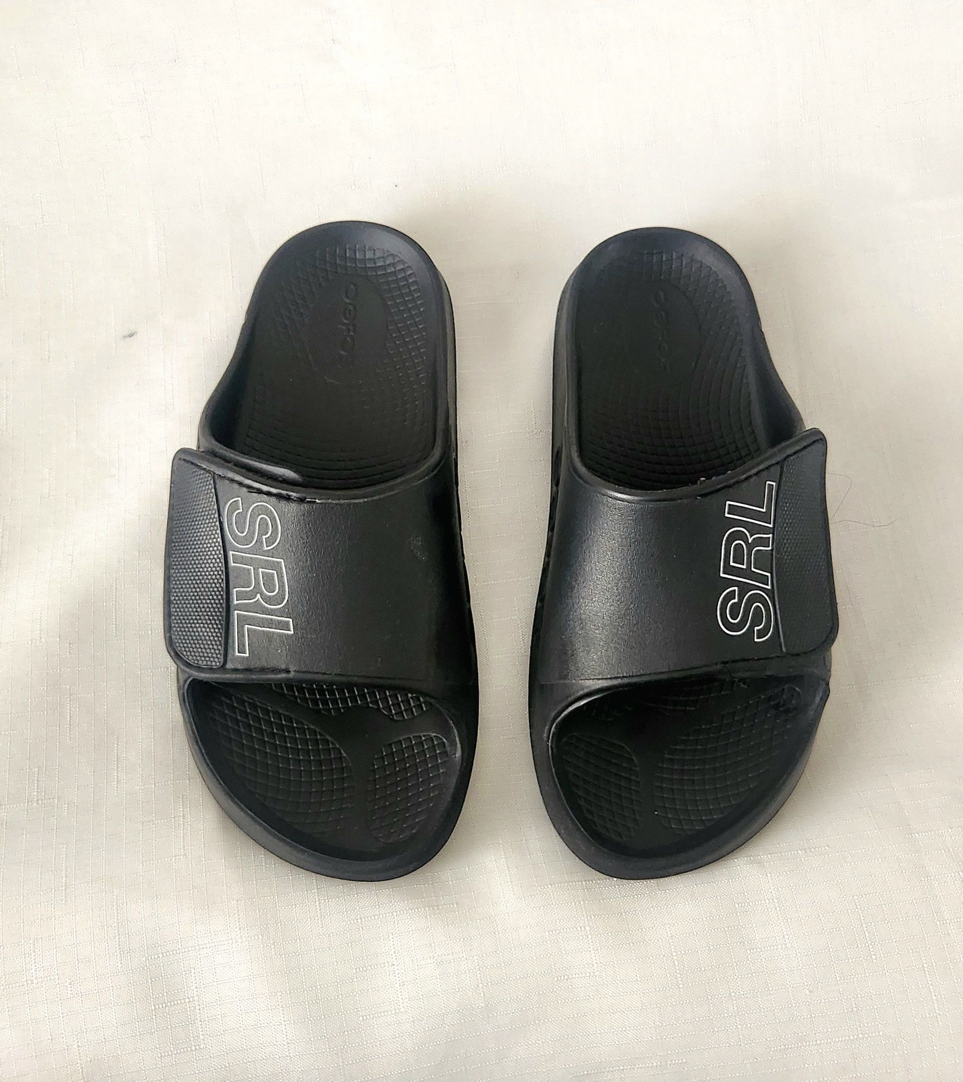 Neighborhood × OOF Wear Oofos x Neighborhood SRL Ooahh Sport Flex Black slippers Size US 7 / EU 40 - 2 Thumbnail
