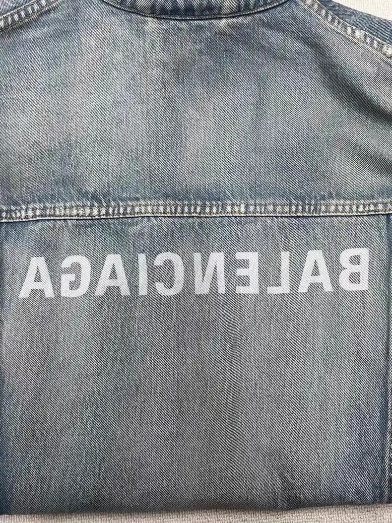 Balenciaga Balenciaga Back Logo monogram printed casual single-breast Size US M / EU 48-50 / 2 - 3 Thumbnail
