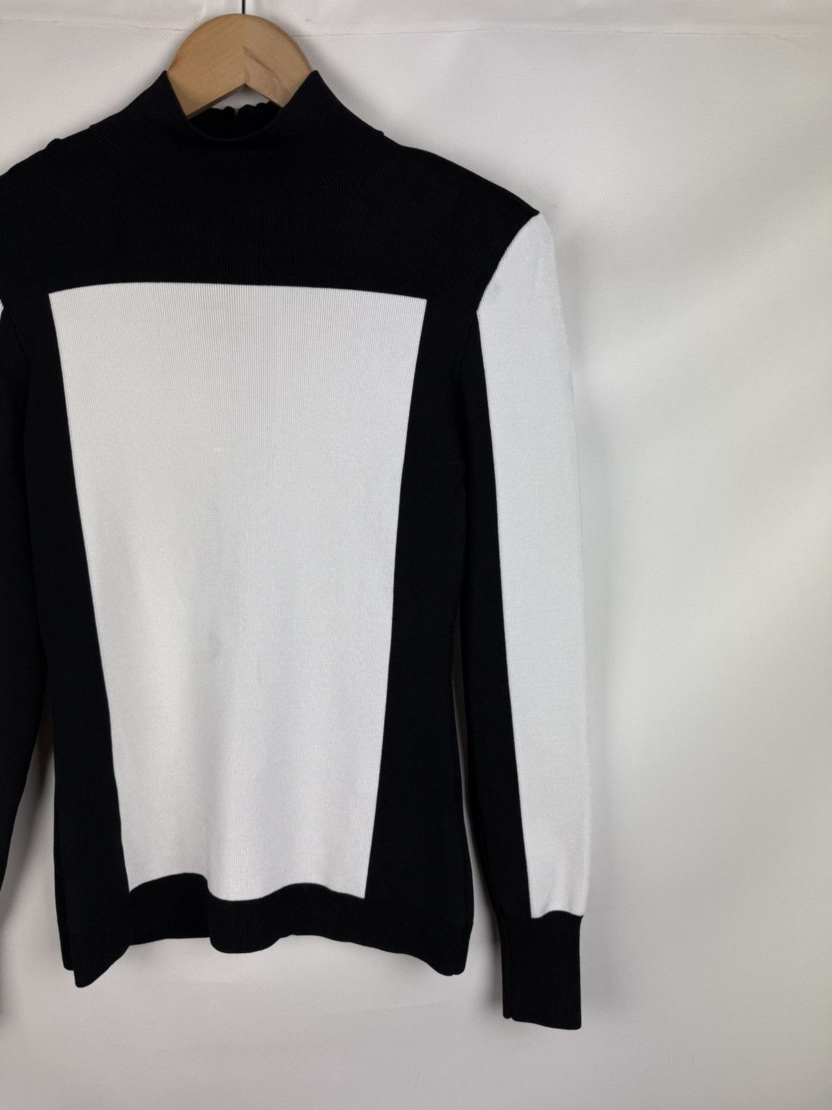 Balmain Balmain H&M Ladies Sweater Pullover Size US 8 / EU 38 Size M / US 6-8 / IT 42-44 - 3 Thumbnail