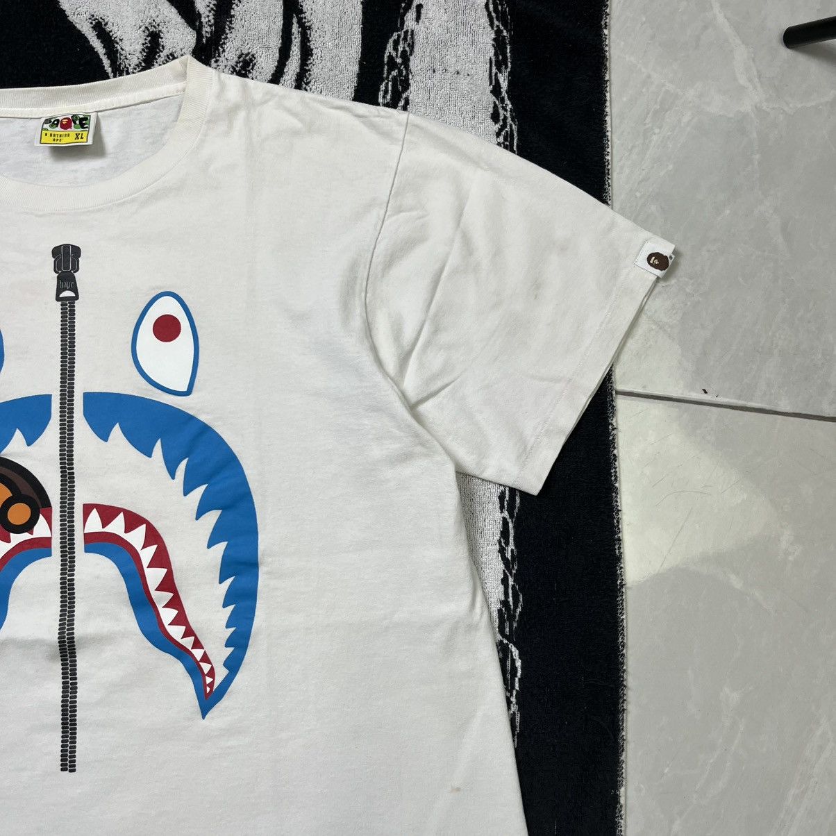 Bape Bape Baby milo shark tshirt Size US XL / EU 56 / 4 - 3 Thumbnail
